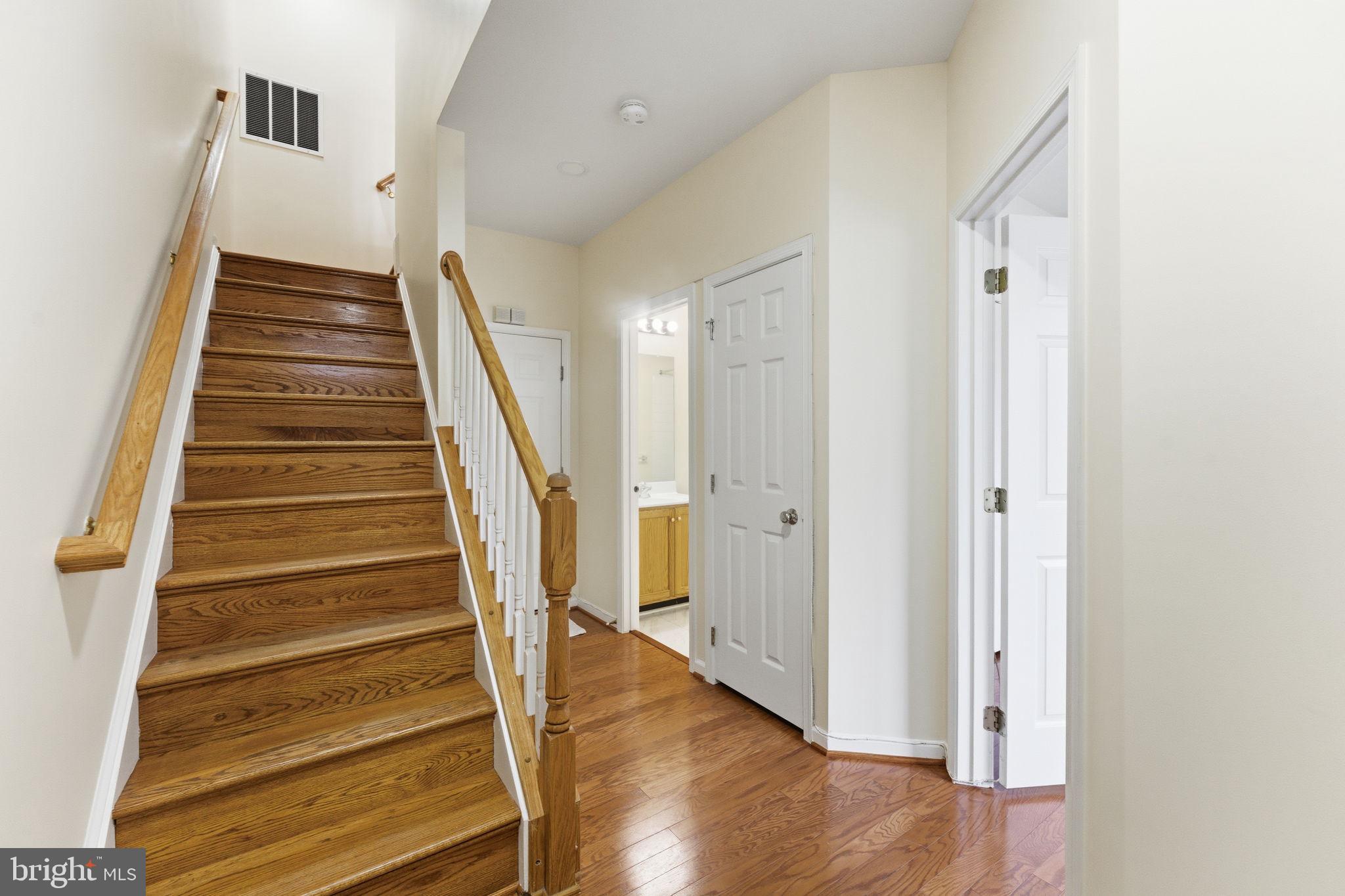 SOUTH RIDING - Residential