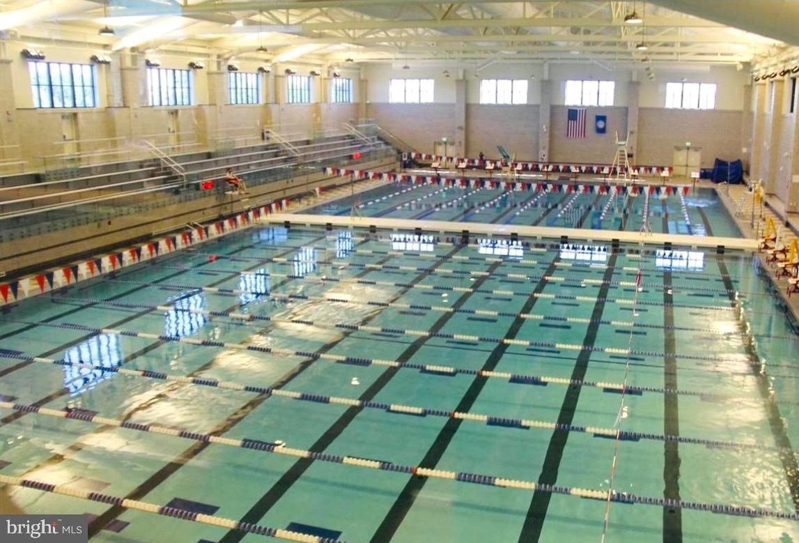 SOUTH RIDING - Residential