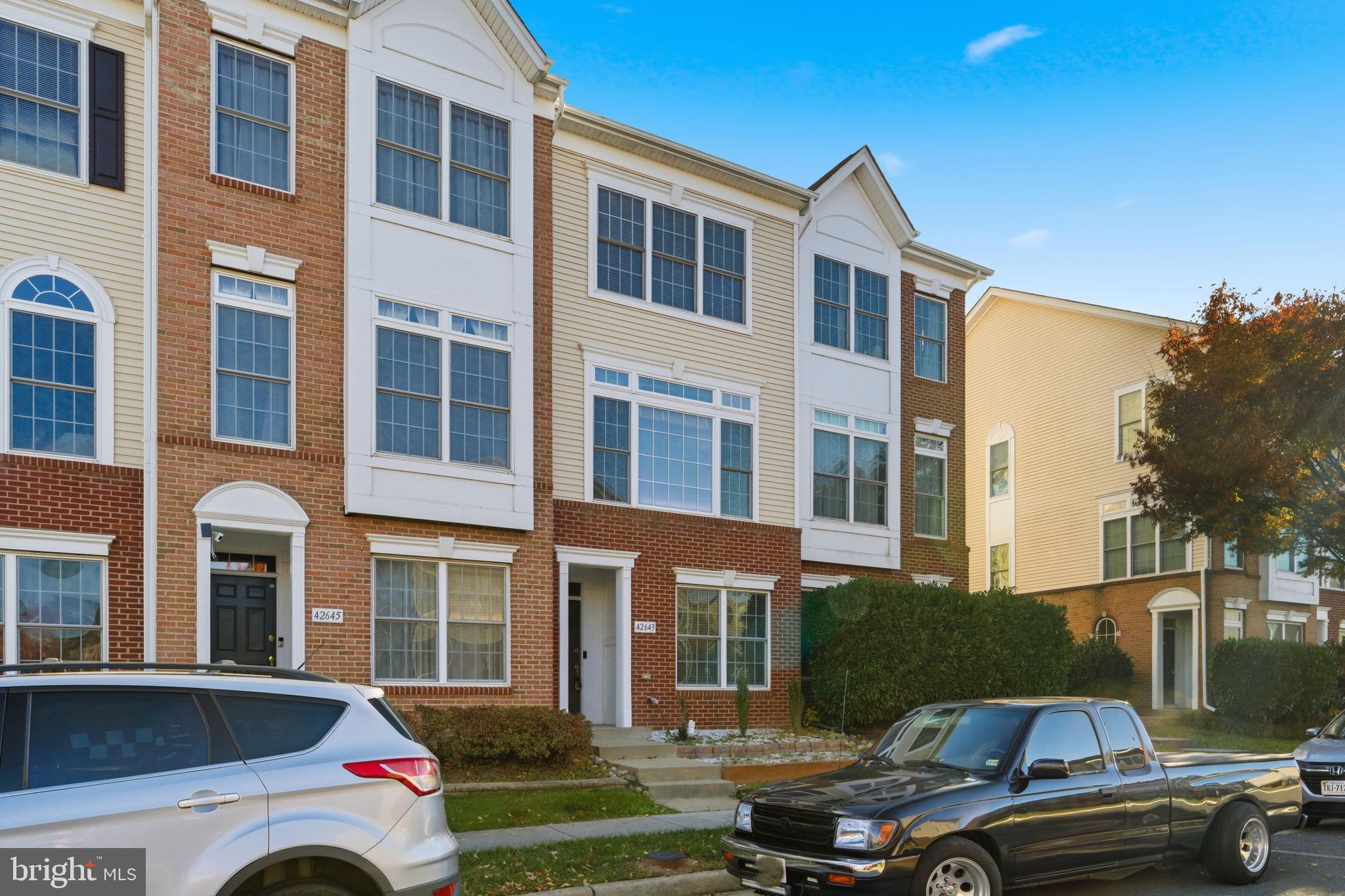 SOUTH RIDING - Residential