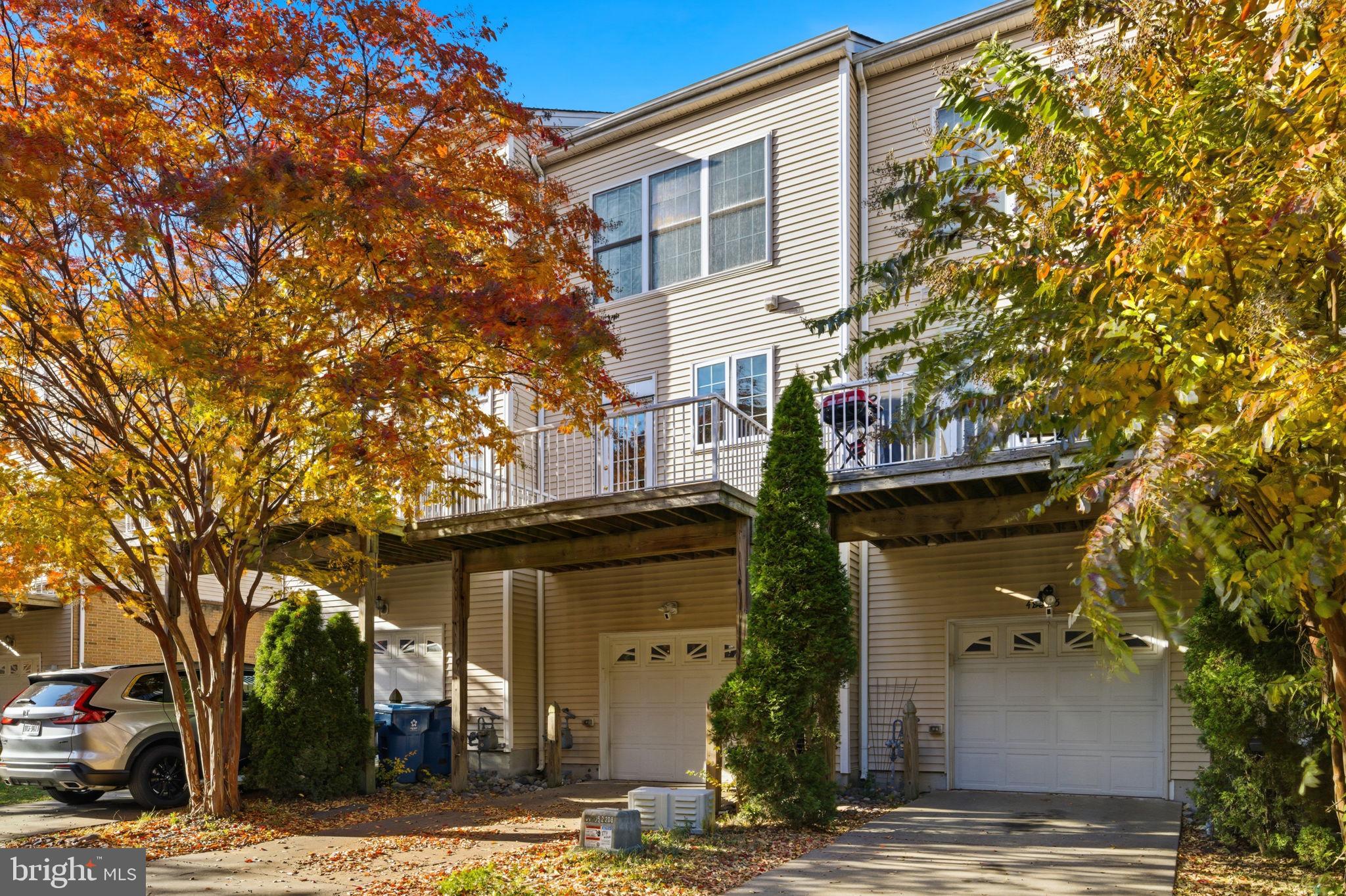 SOUTH RIDING - Residential