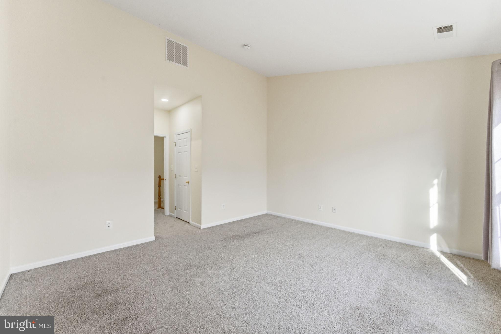 SOUTH RIDING - Residential