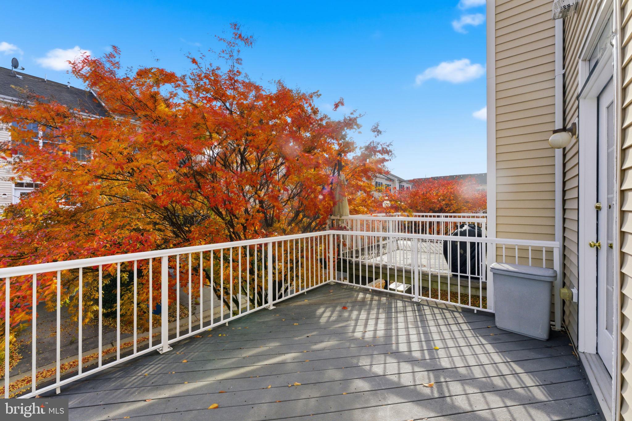 SOUTH RIDING - Residential