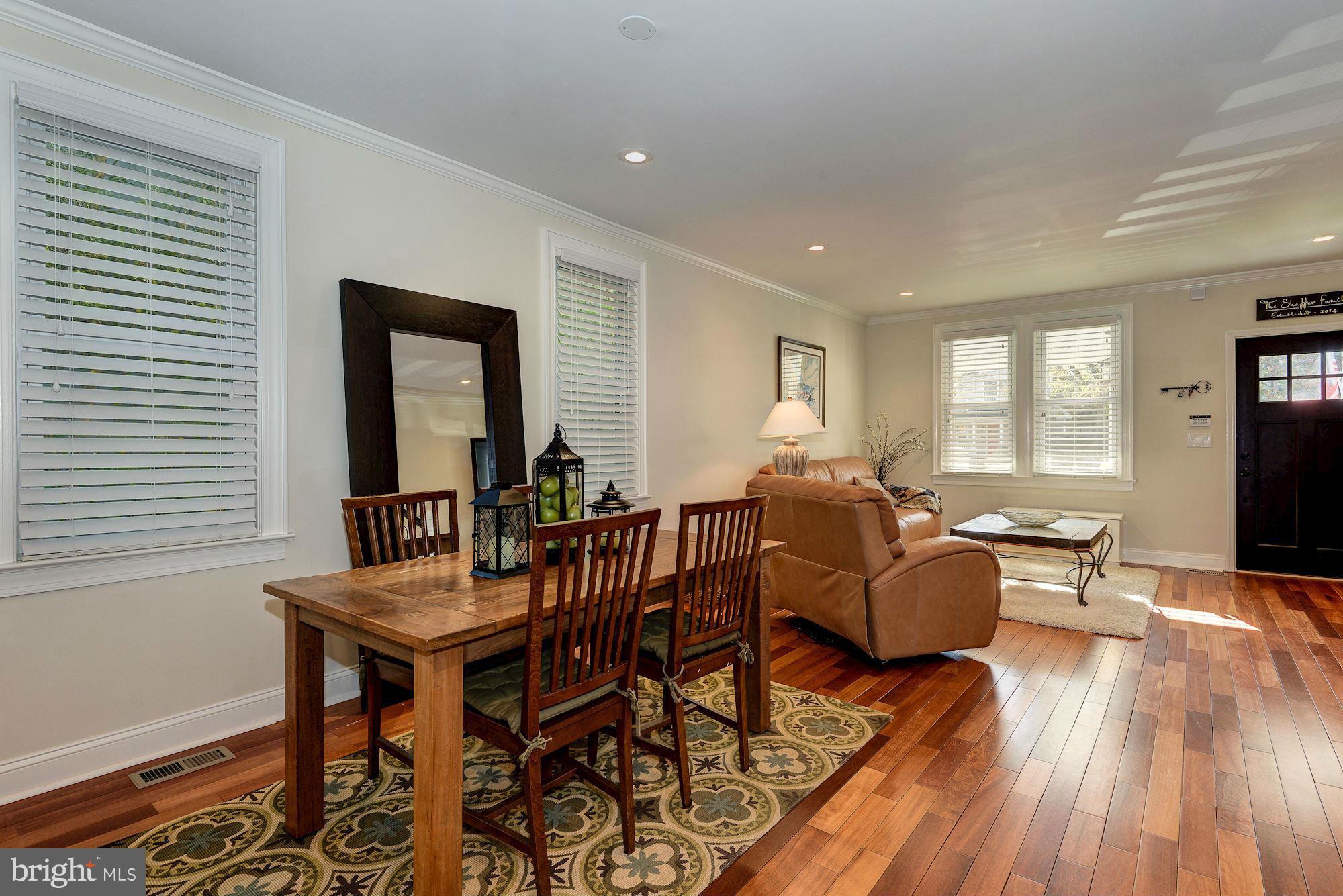 PRESIDENTS HILL - Residential