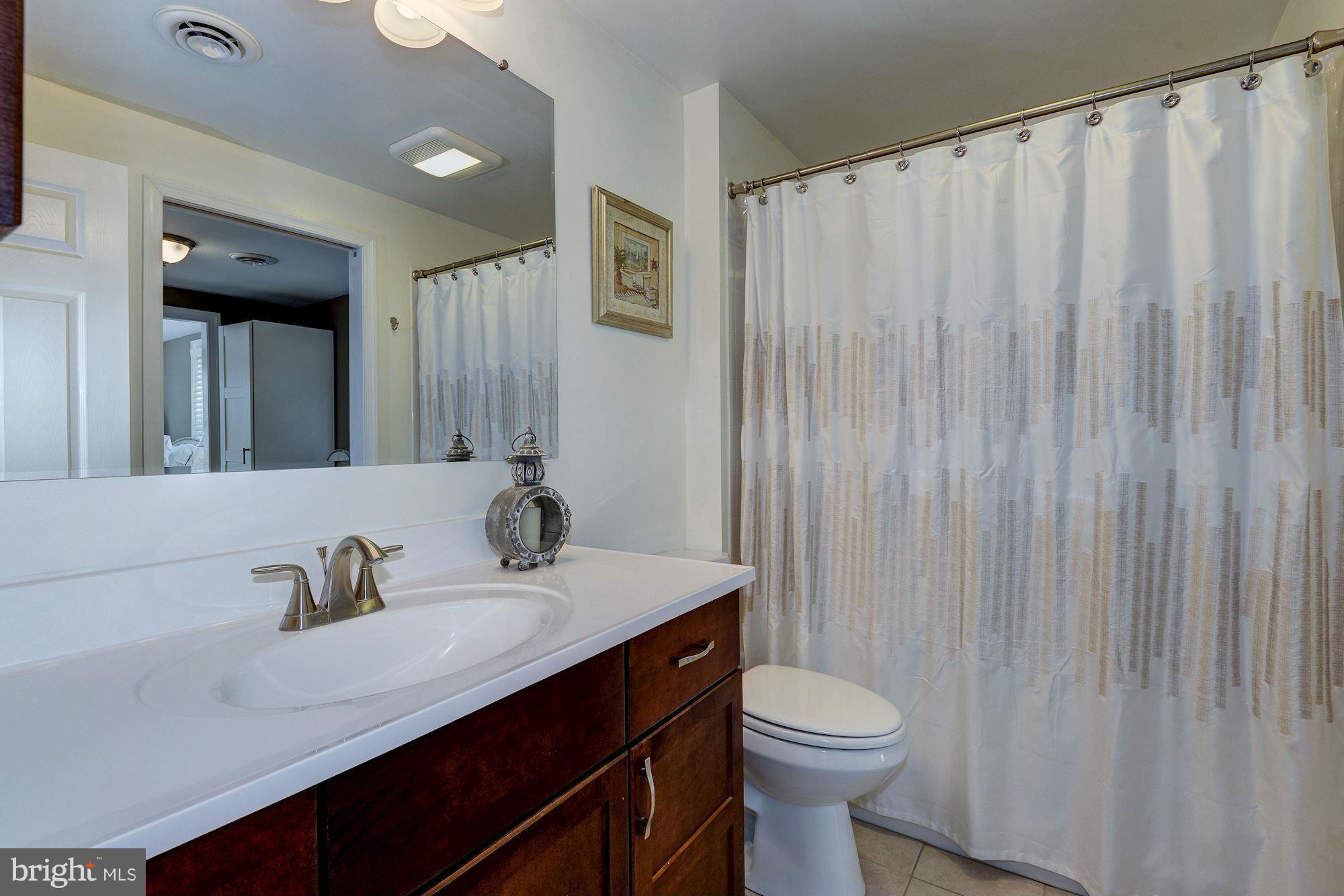 PRESIDENTS HILL - Residential