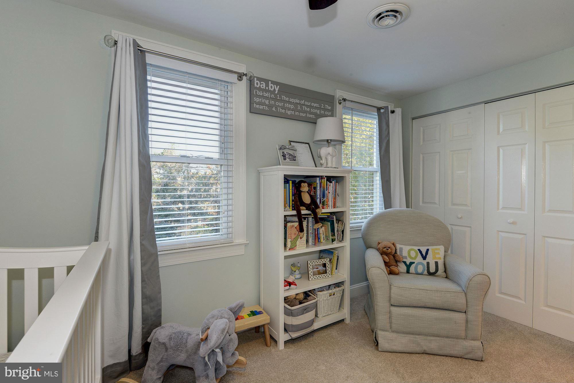 PRESIDENTS HILL - Residential