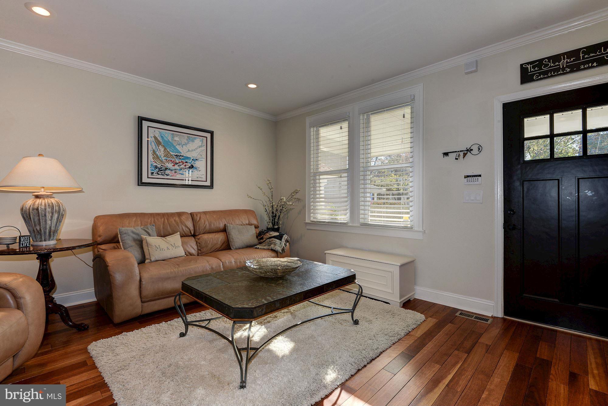 PRESIDENTS HILL - Residential