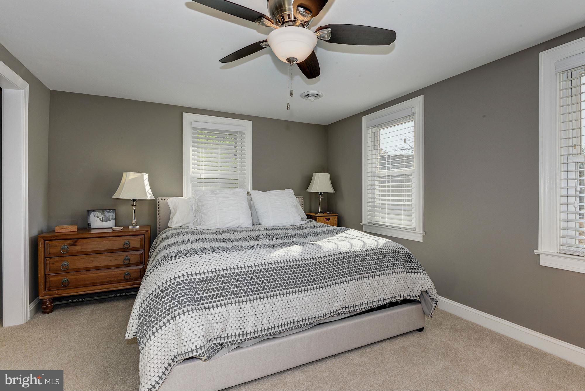 PRESIDENTS HILL - Residential