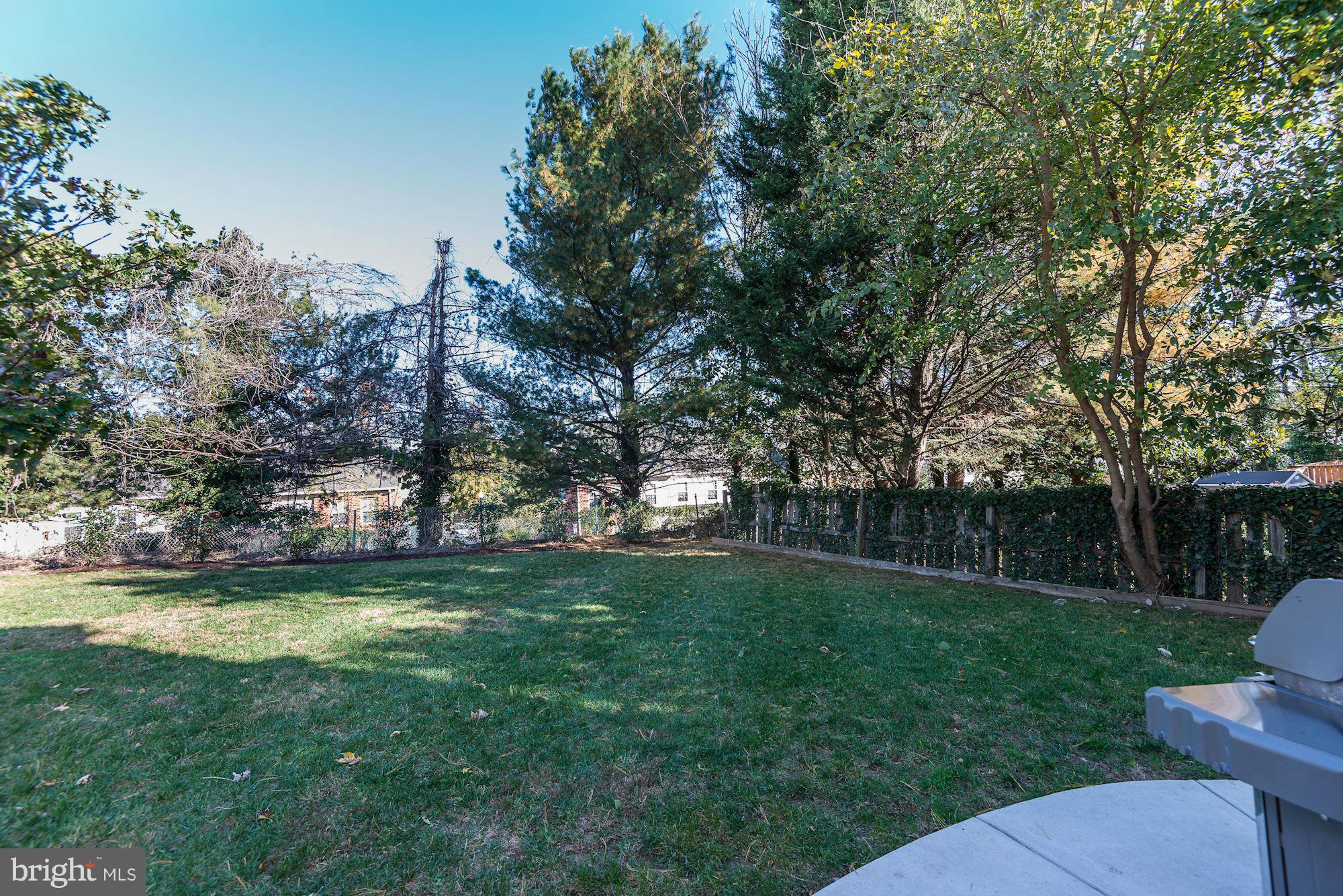 PRESIDENTS HILL - Residential