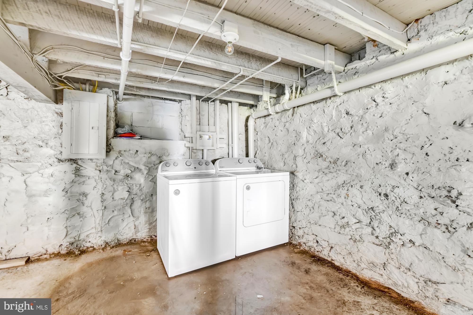 COLD SPRING NEWTOWN - Residential Lease