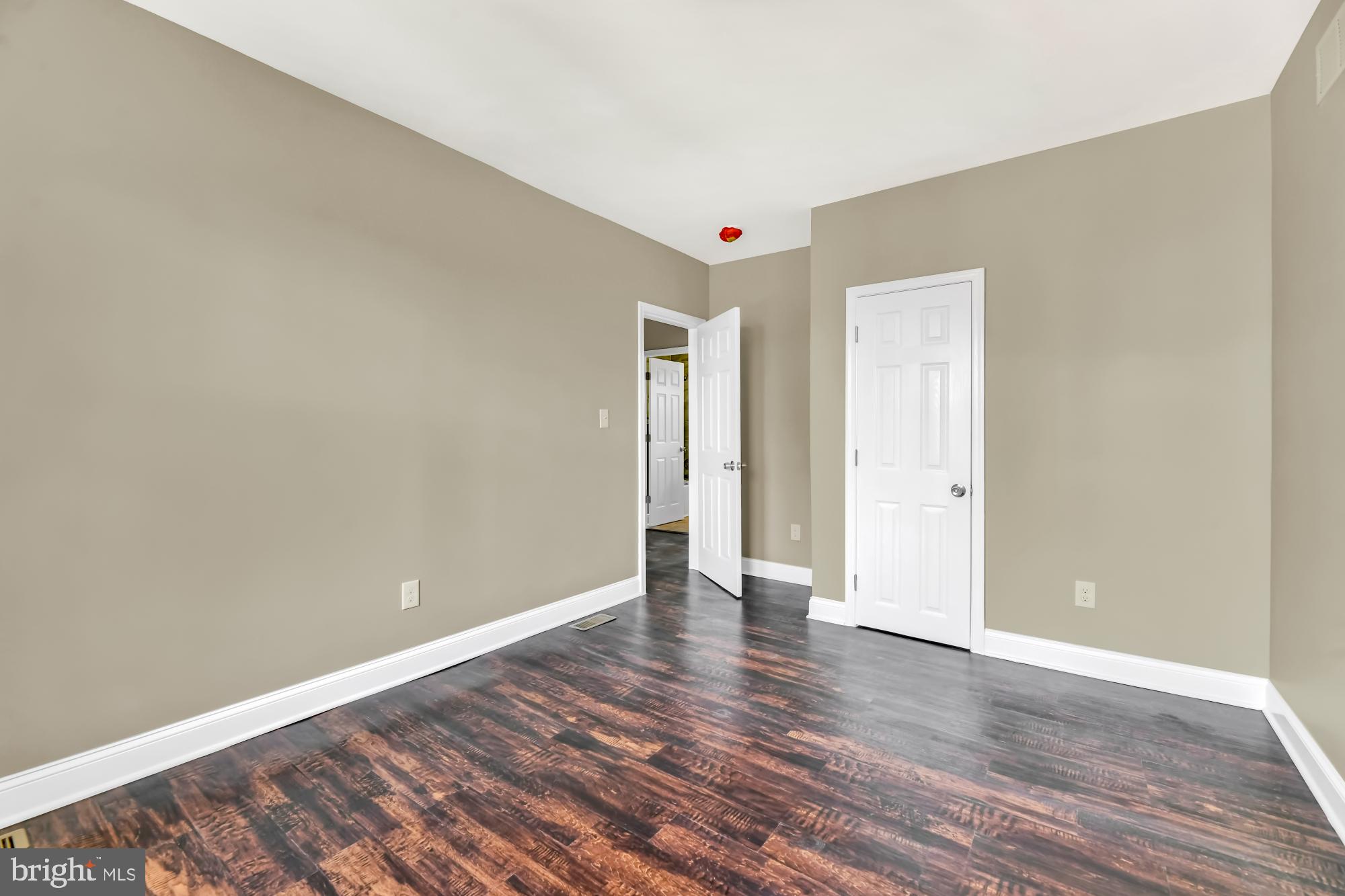 COLD SPRING NEWTOWN - Residential Lease