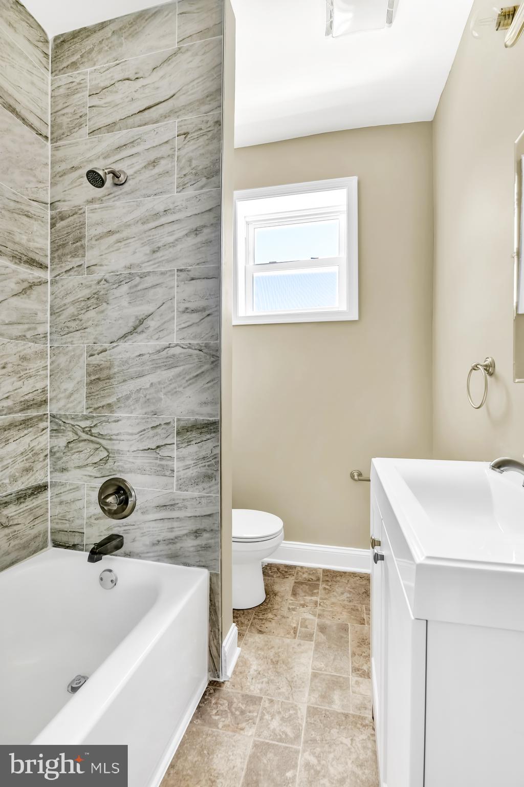 COLD SPRING NEWTOWN - Residential Lease