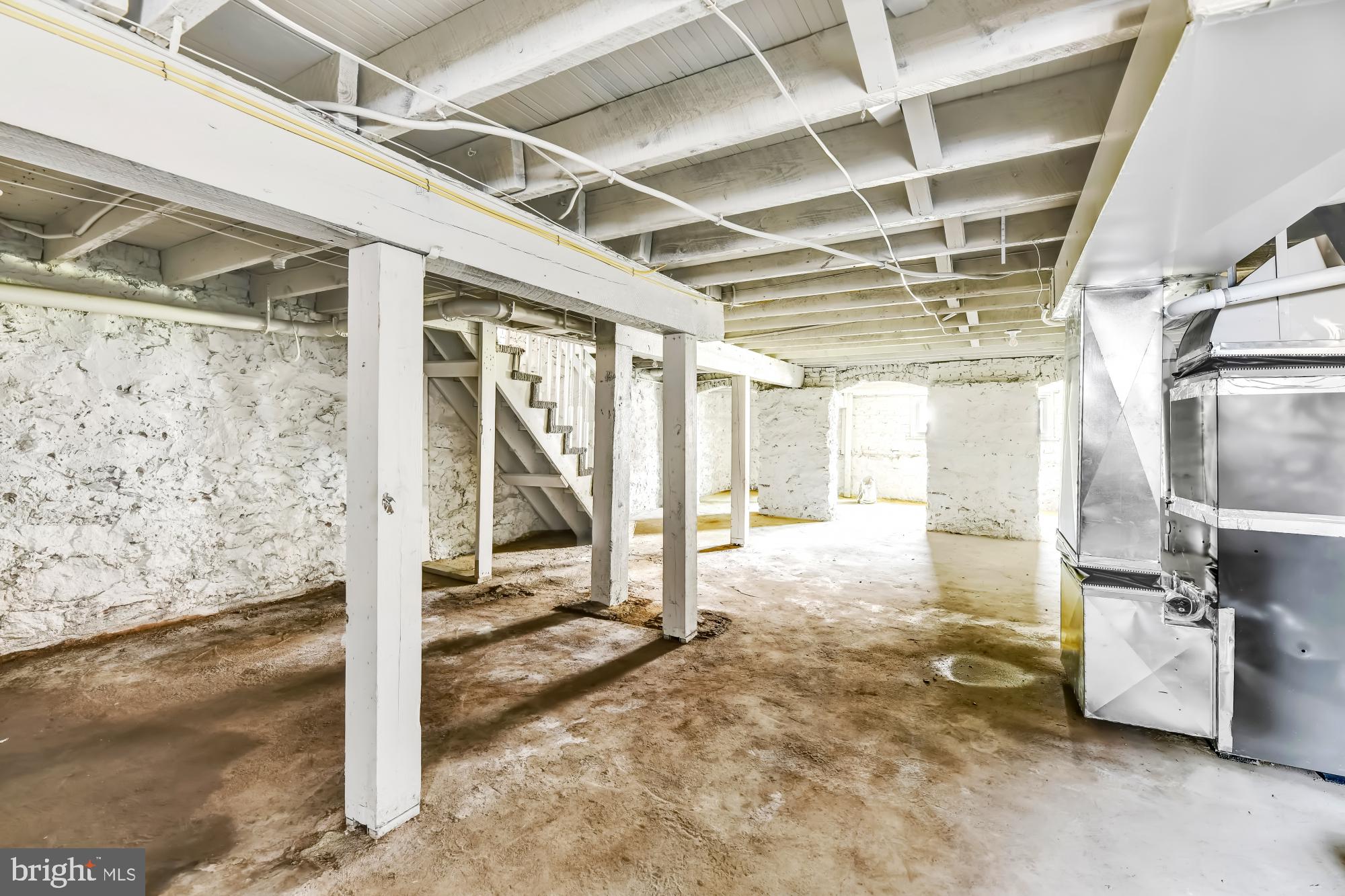 COLD SPRING NEWTOWN - Residential Lease