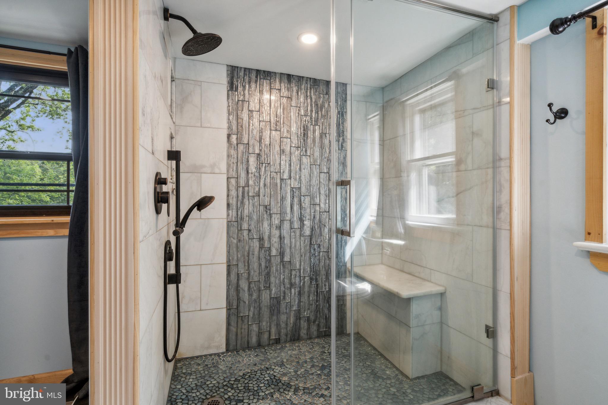 SMITHTOWN - Residential