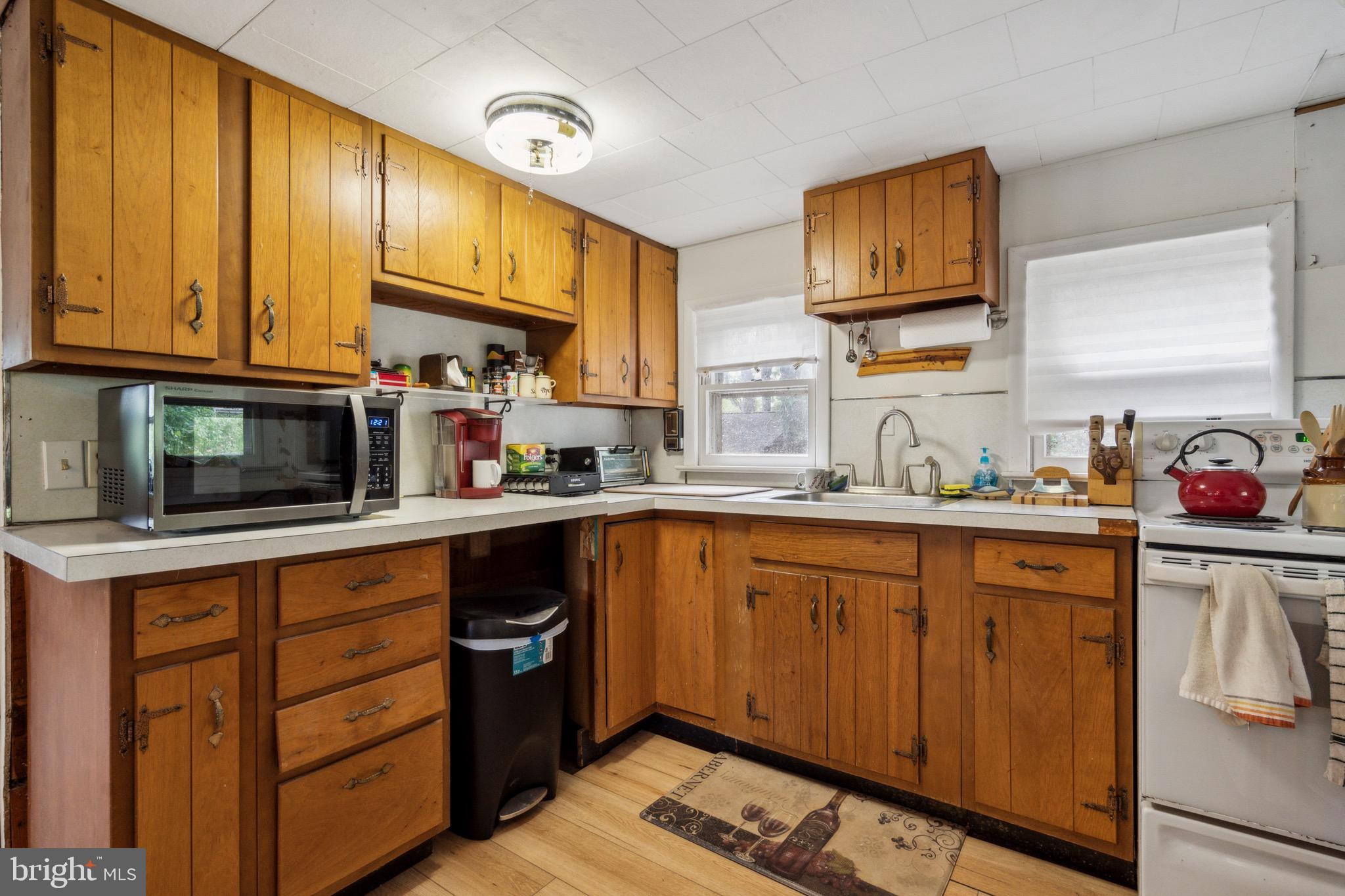SMITHTOWN - Residential