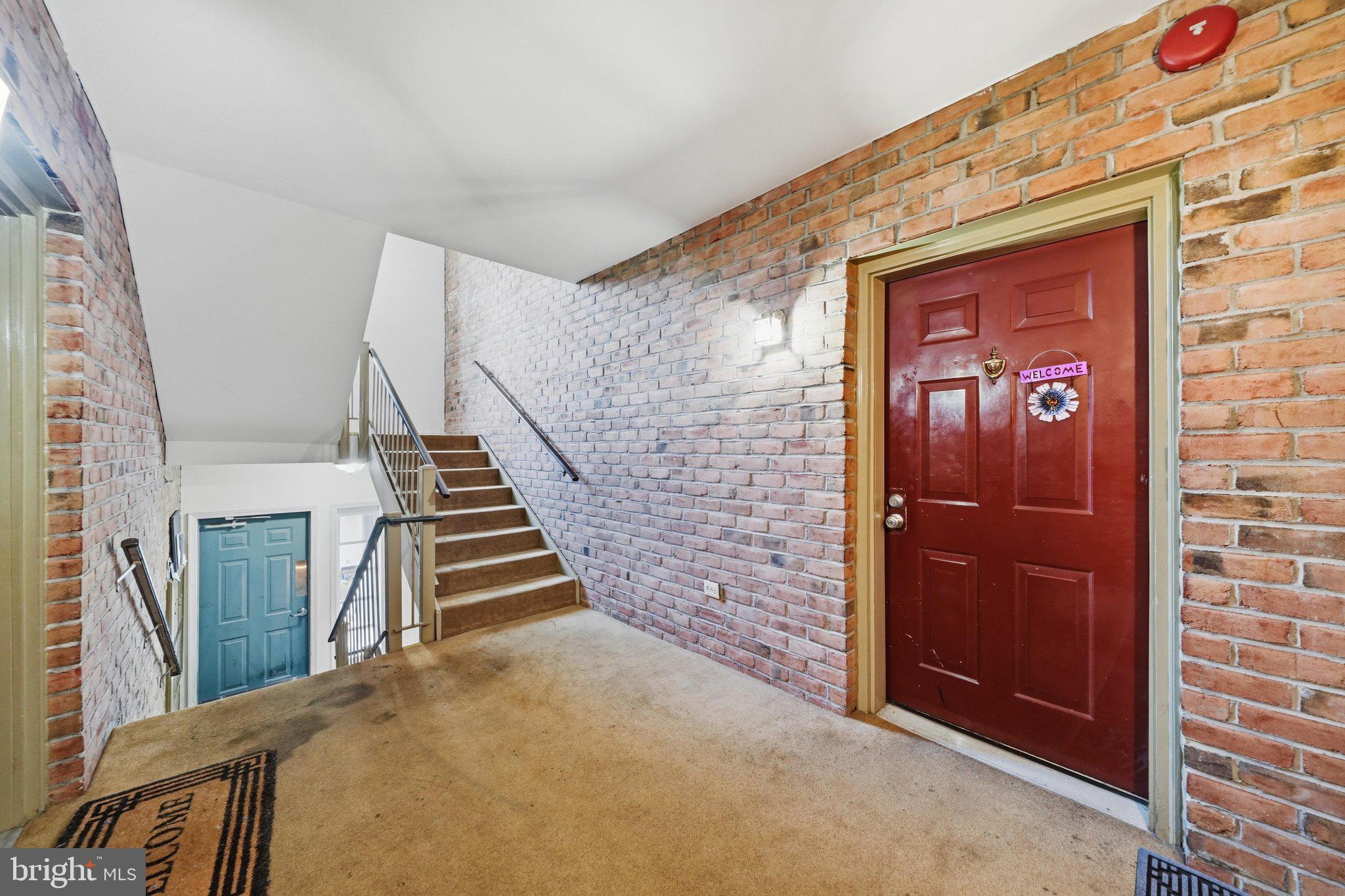 14 CLOVERWOOD COURT 201