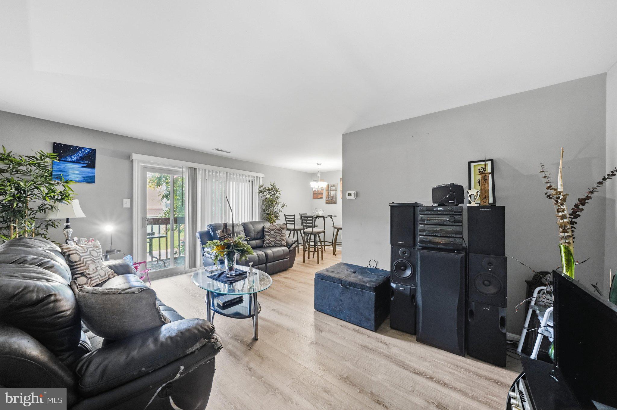 14 CLOVERWOOD COURT 201