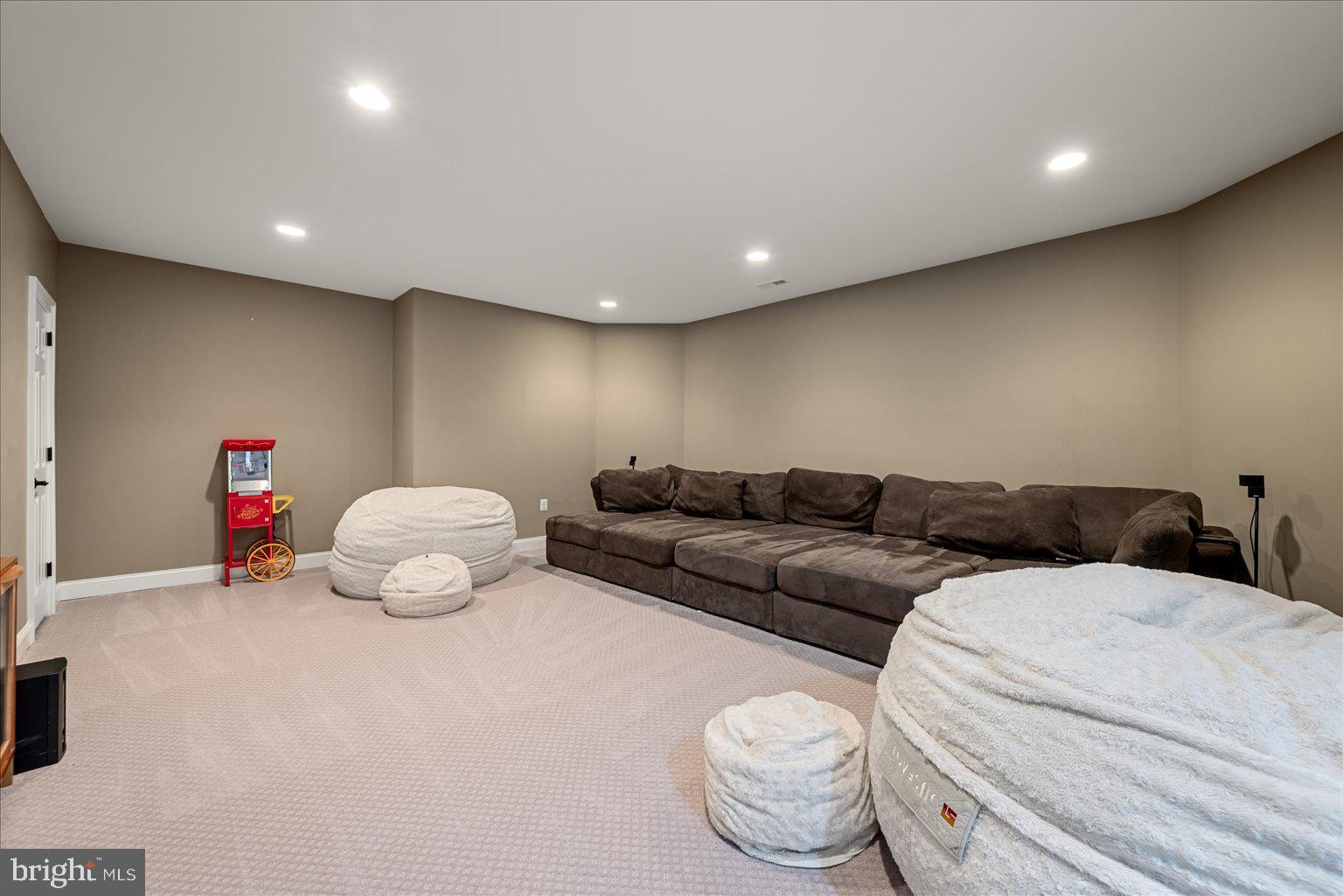 FIELDSTONE FARM - Residential