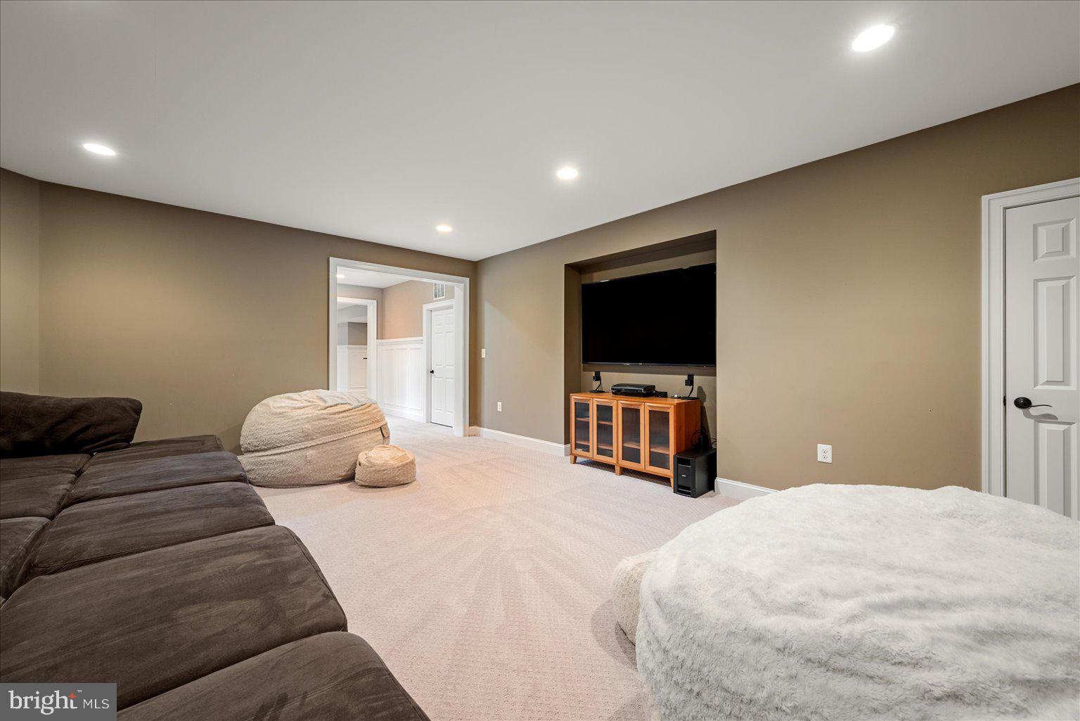 FIELDSTONE FARM - Residential