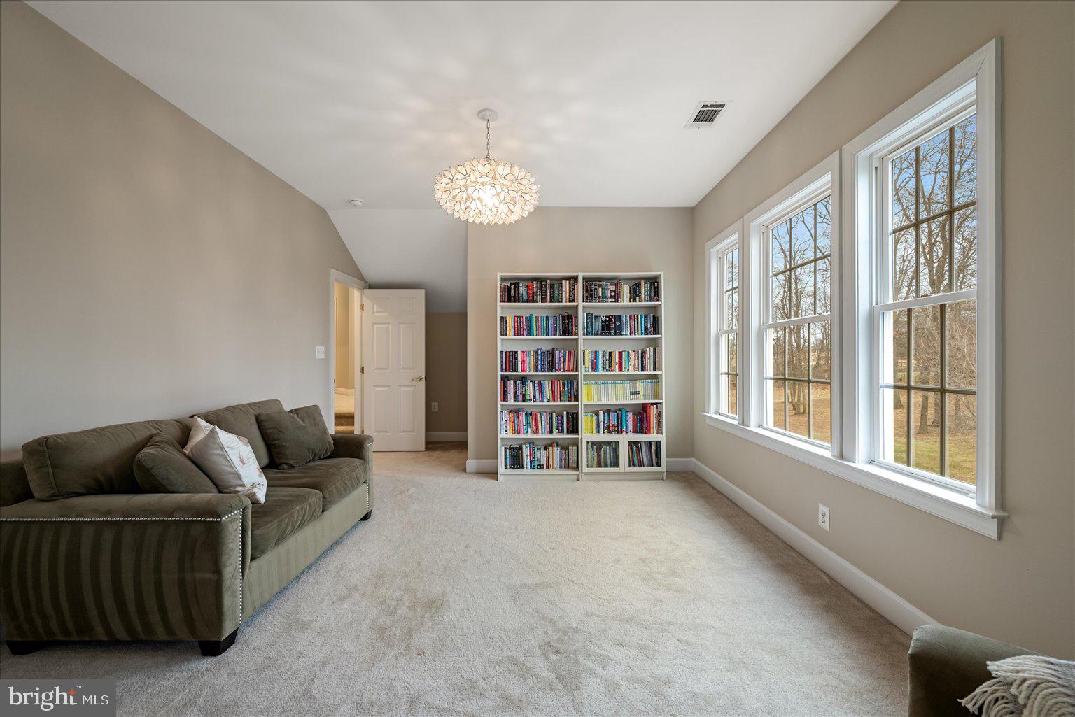 FIELDSTONE FARM - Residential