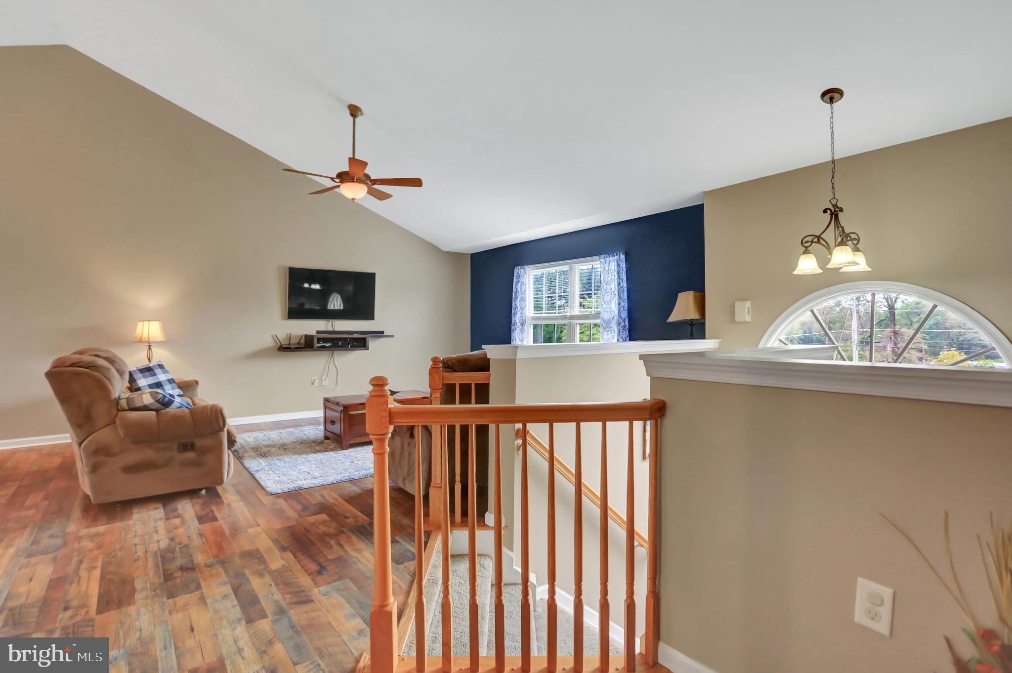 HOBBY HORSE ACRES - Residential