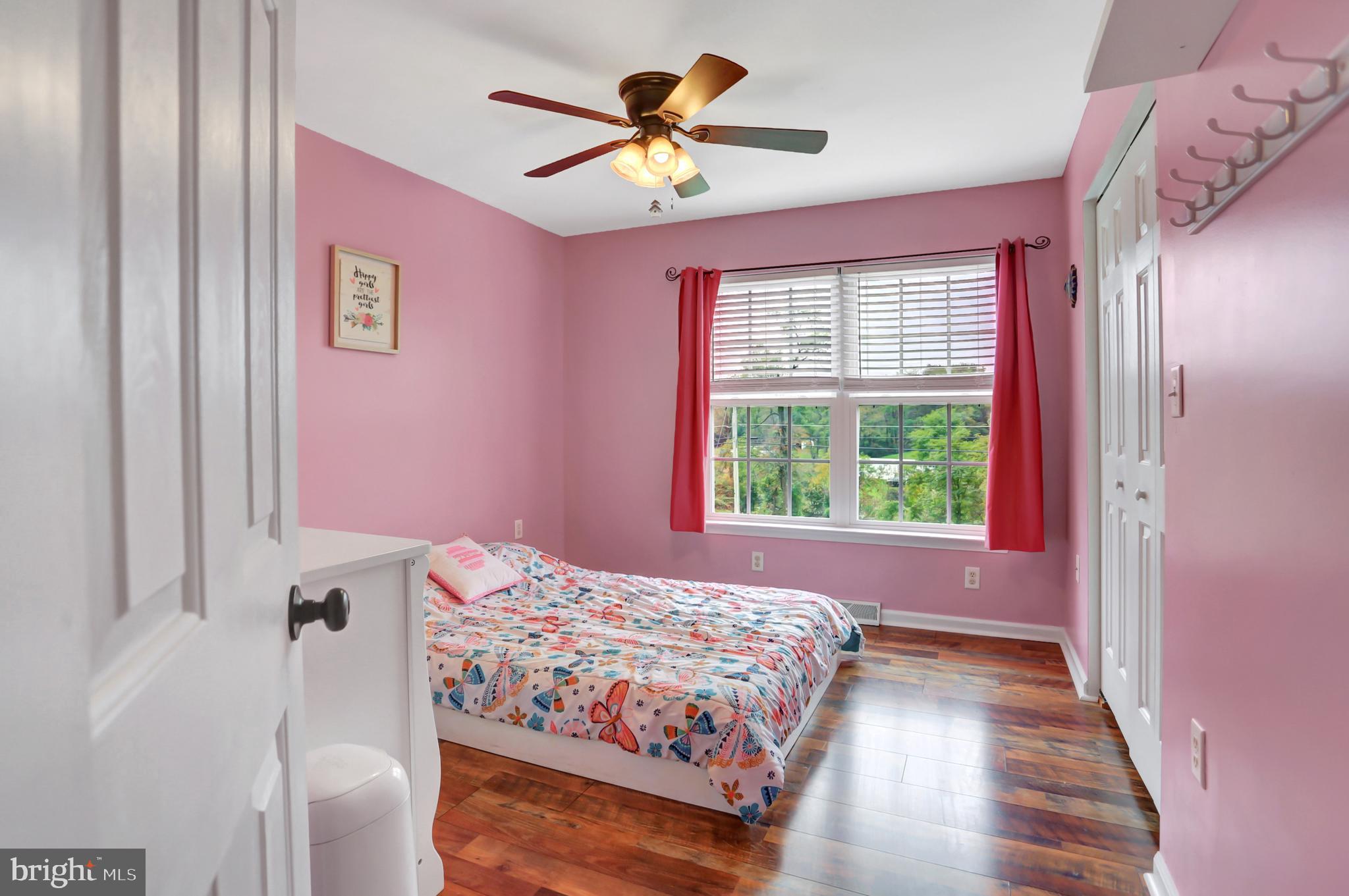 HOBBY HORSE ACRES - Residential