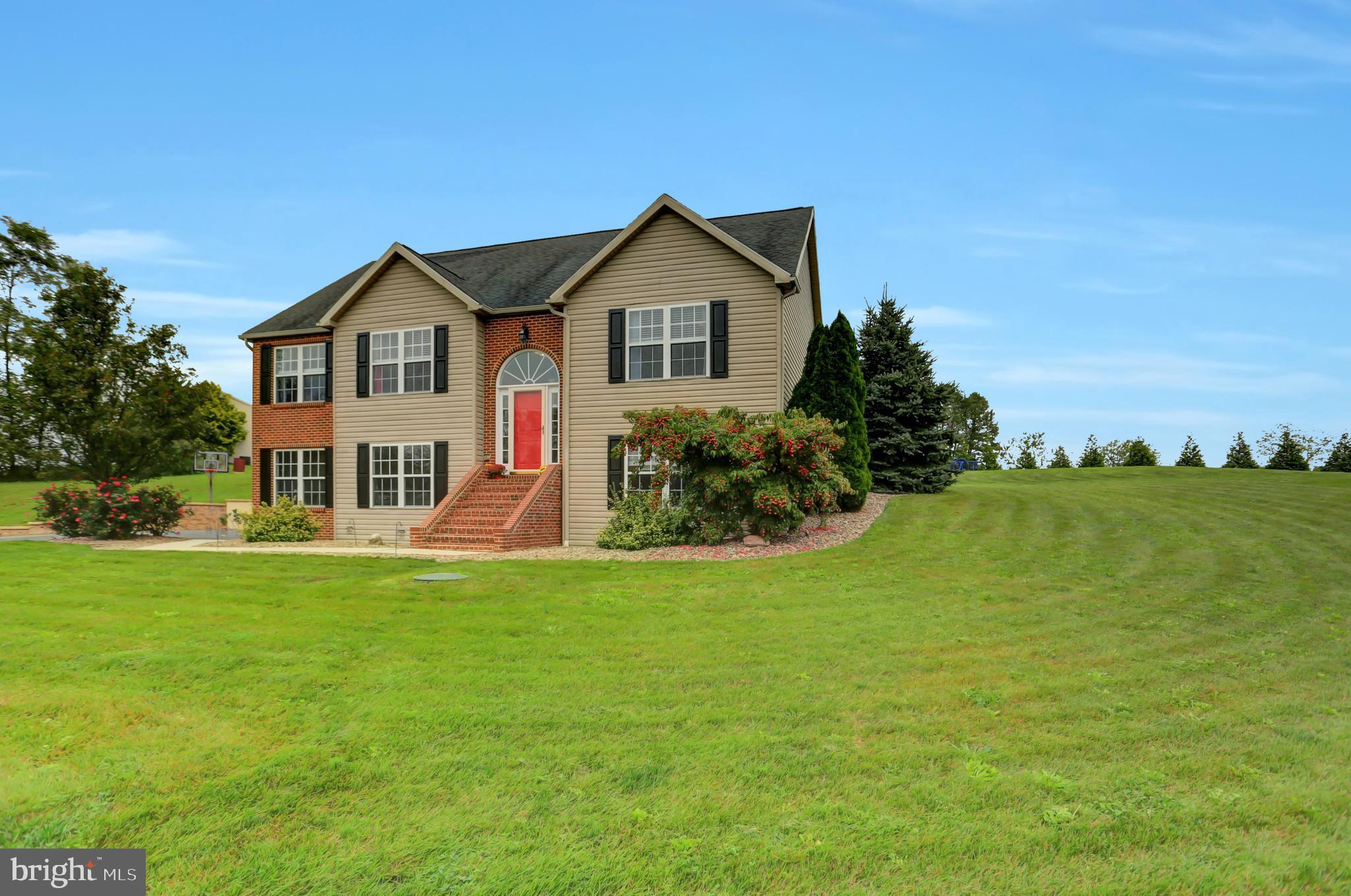 HOBBY HORSE ACRES - Residential