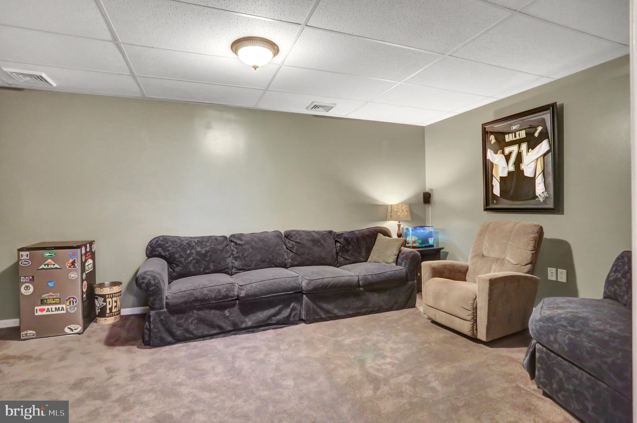 HOBBY HORSE ACRES - Residential