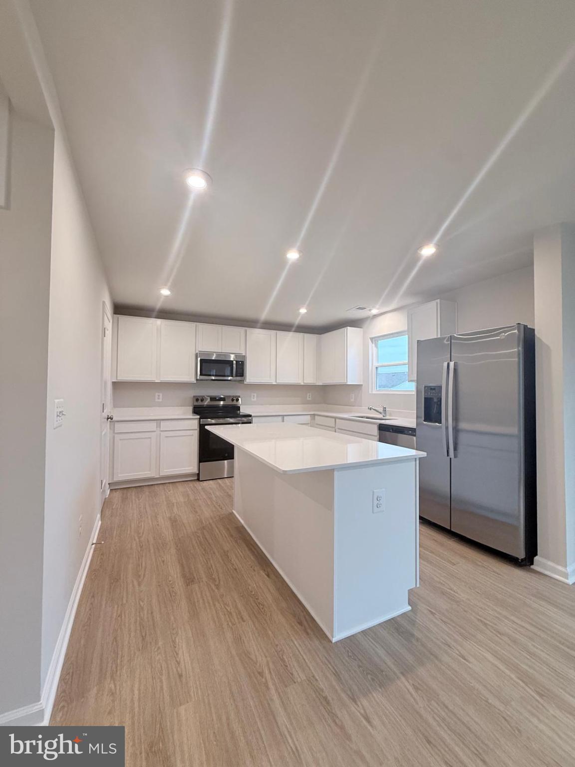 STONE SPRING - Residential Lease