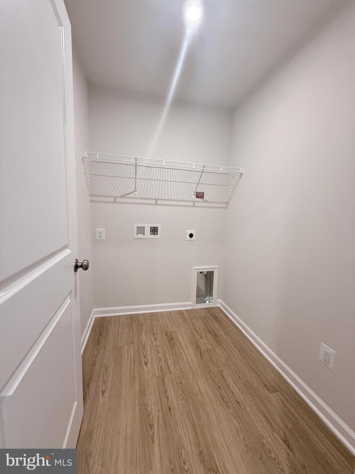 STONE SPRING - Residential Lease