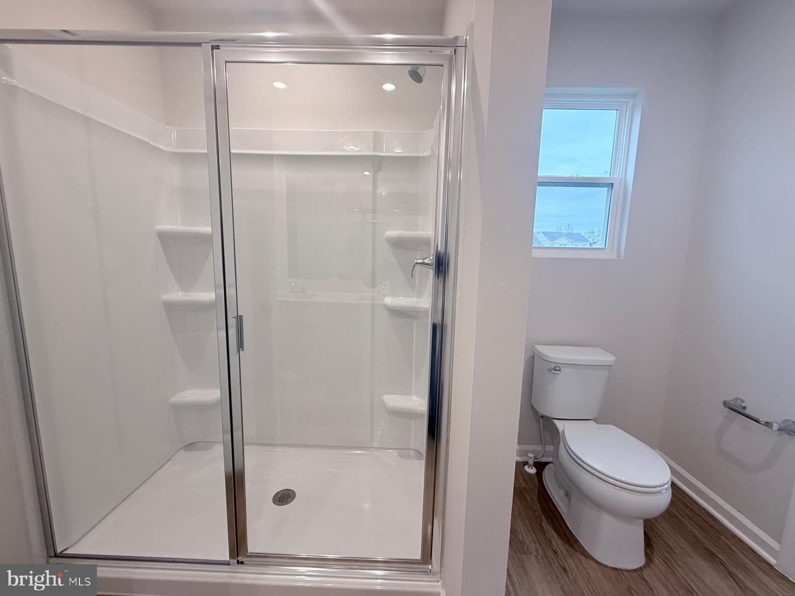 STONE SPRING - Residential Lease