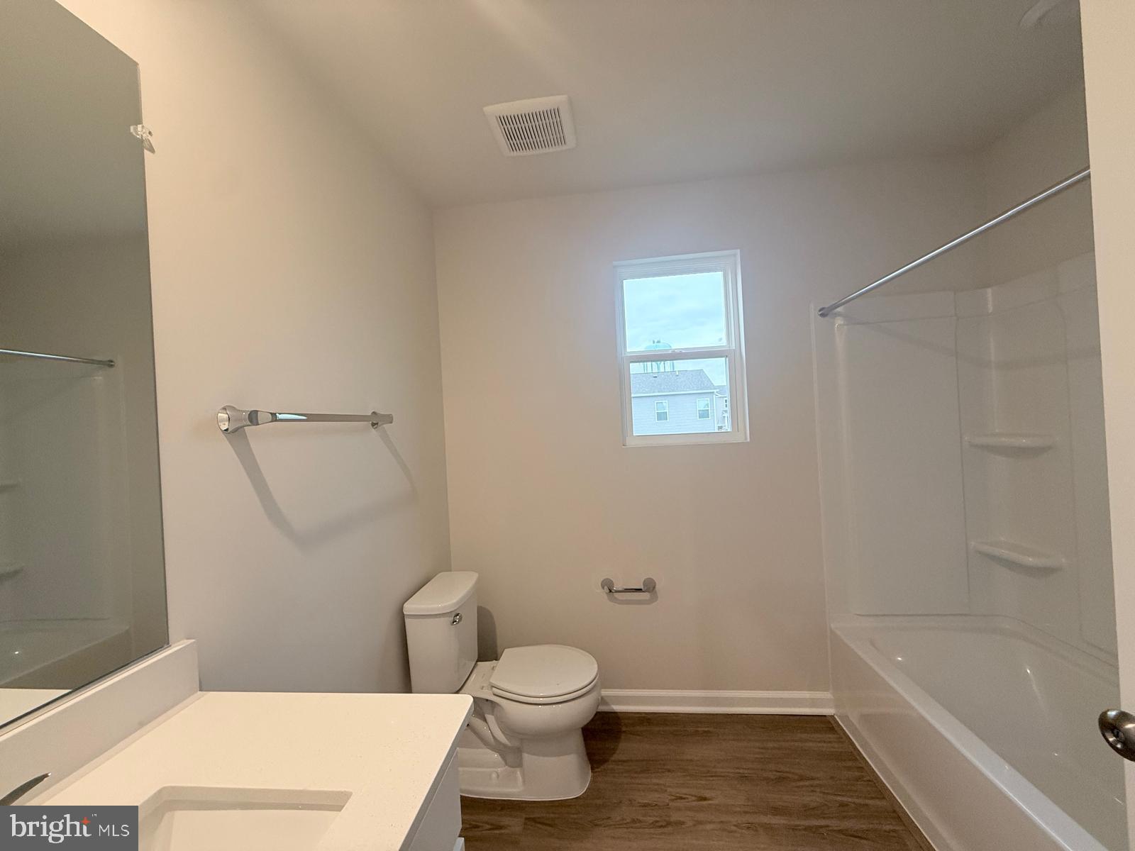 STONE SPRING - Residential Lease