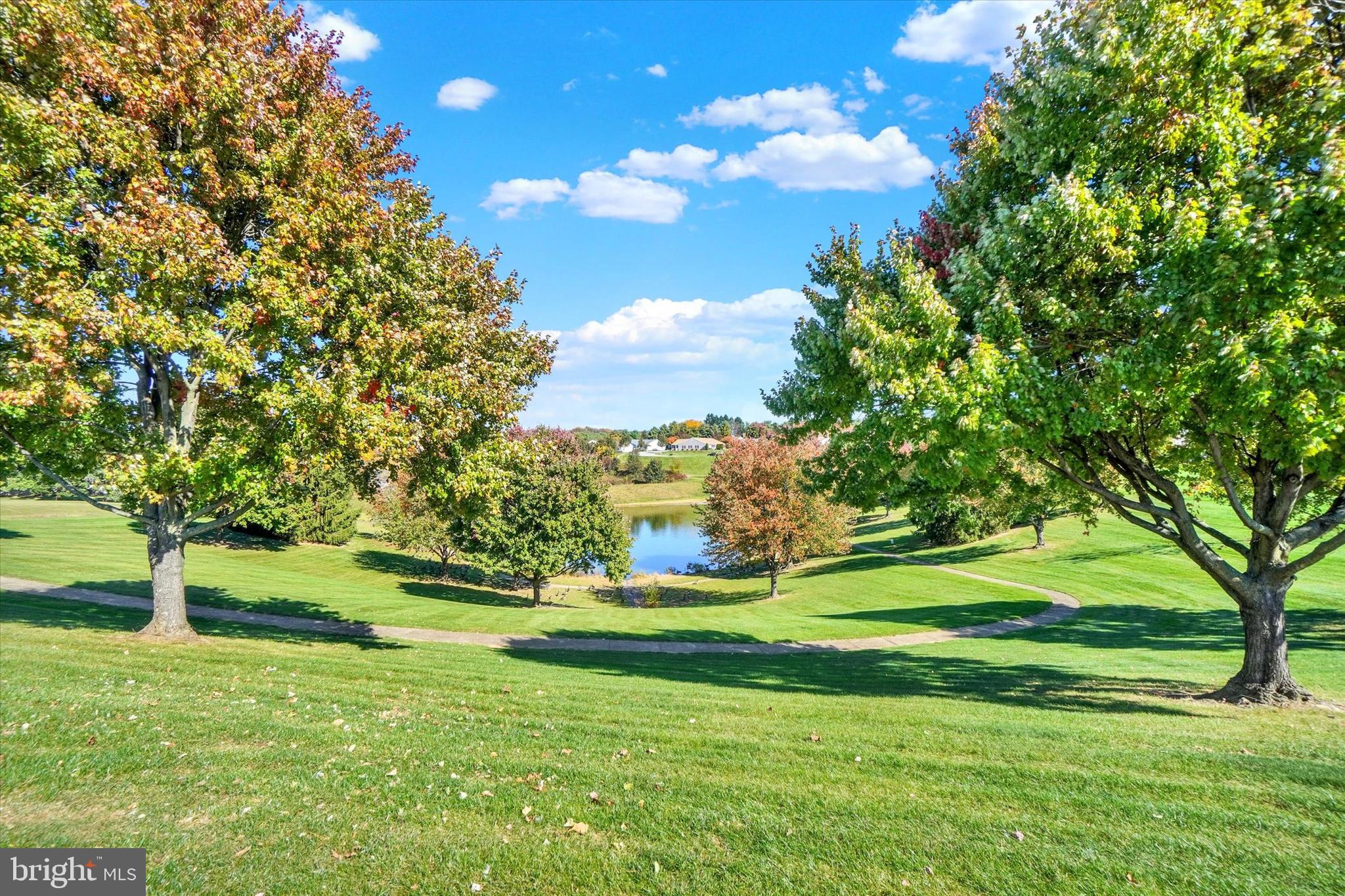 LONGSTOWN VILLAGE - Residential