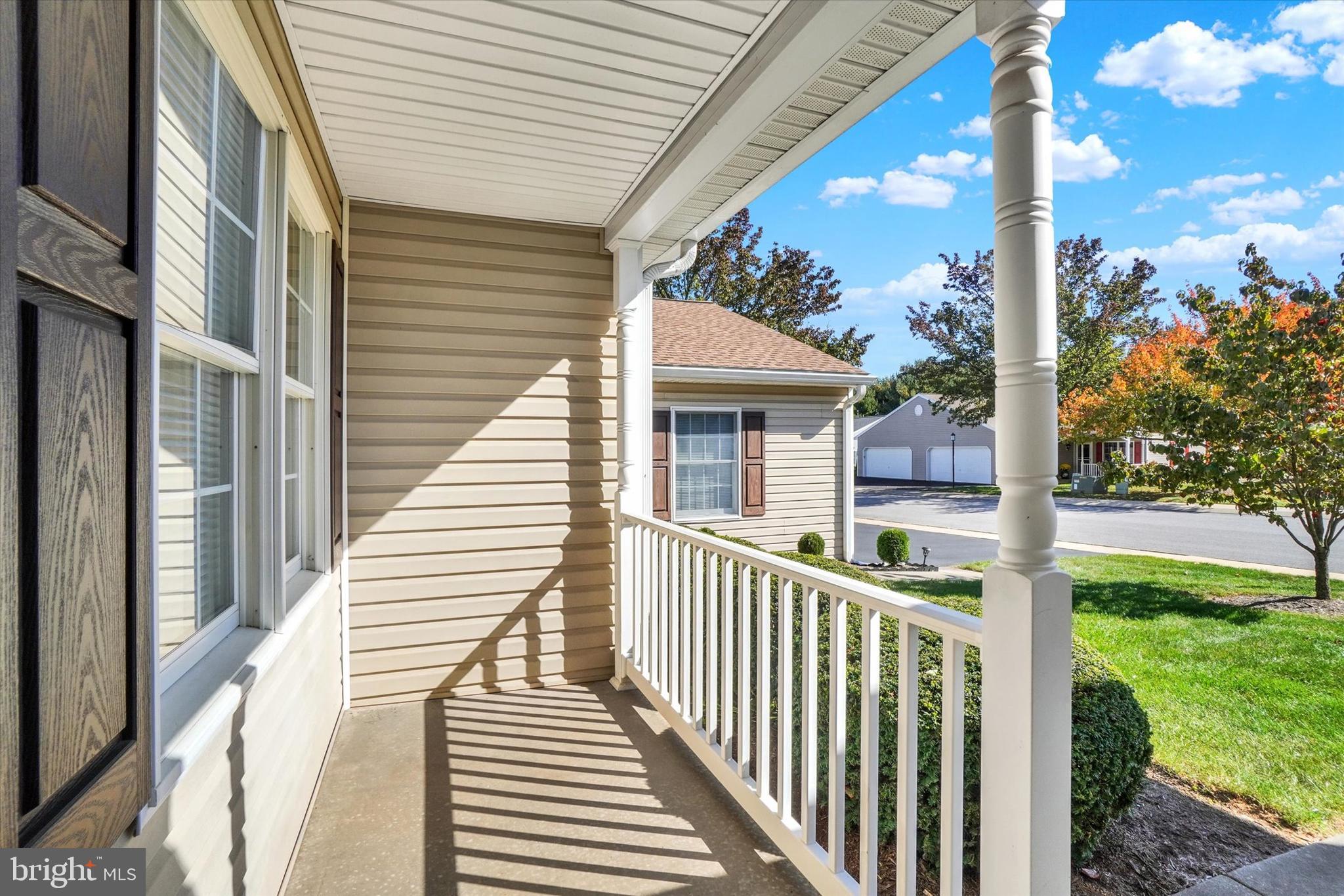 LONGSTOWN VILLAGE - Residential