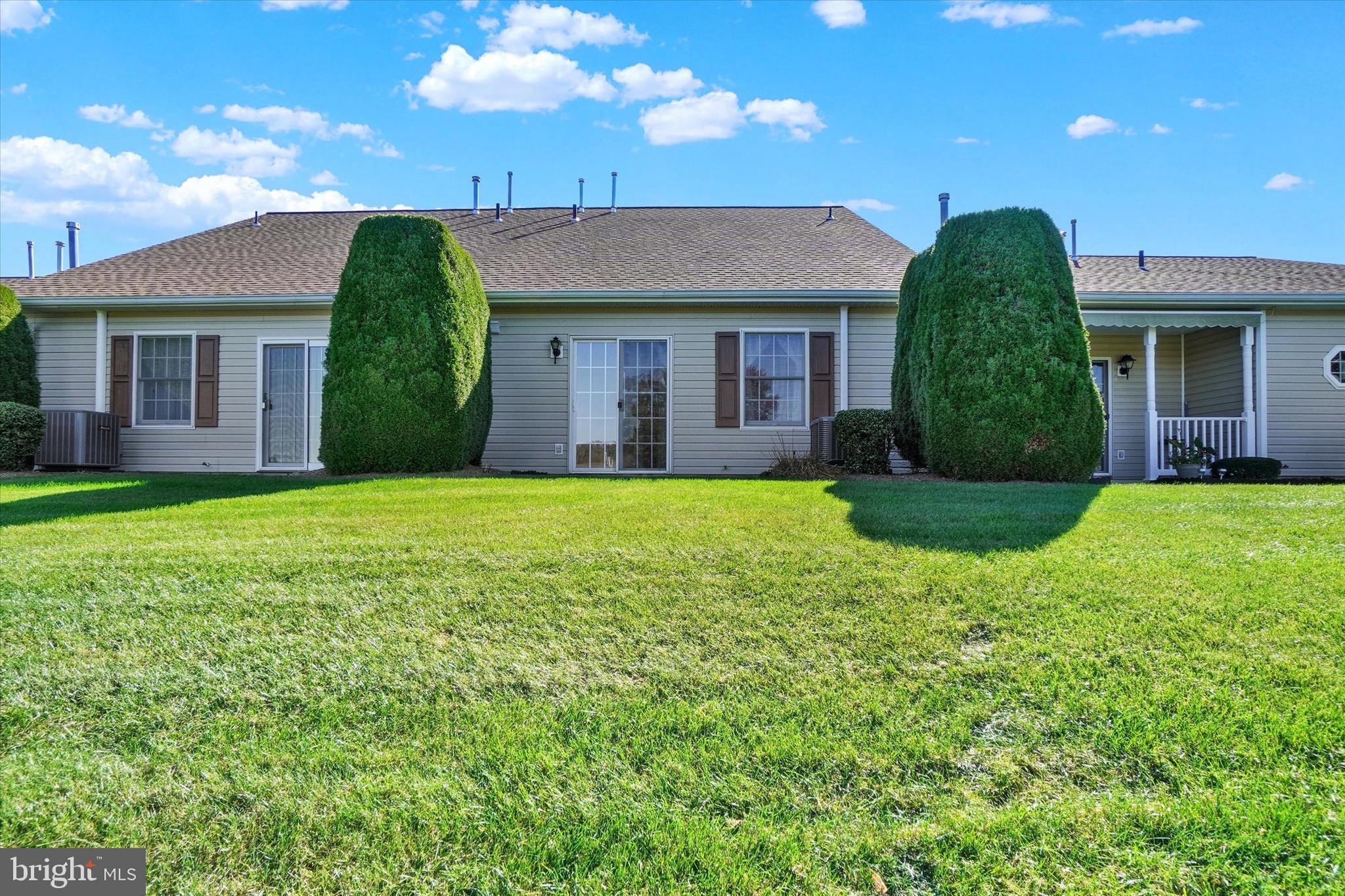 LONGSTOWN VILLAGE - Residential