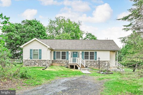 Photo of 720 Kimmerlings Road, LEBANON, PA 17046 (MLS # PALN2024692)