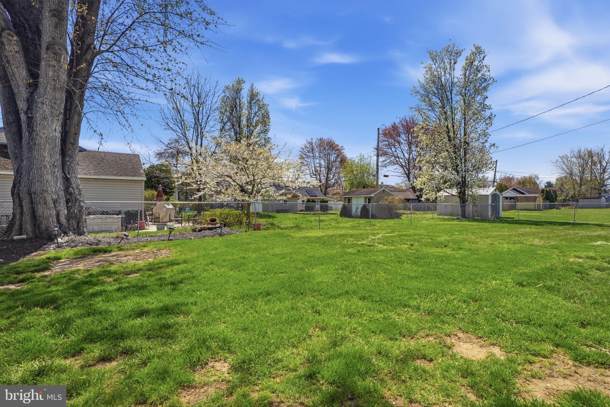 FEASTERVILLE HGTS - Residential