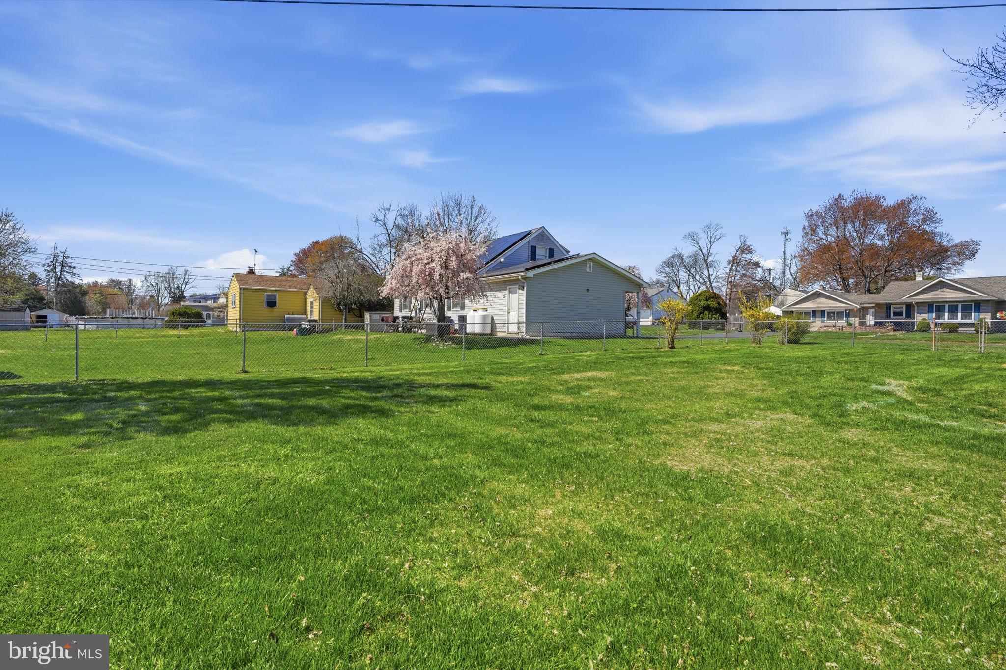 FEASTERVILLE HGTS - Residential