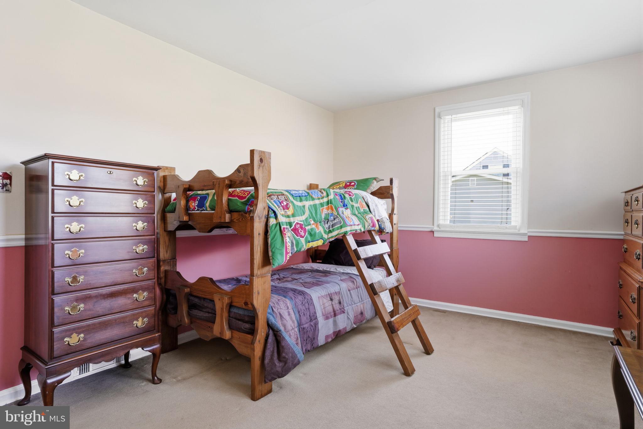 FEASTERVILLE HGTS - Residential