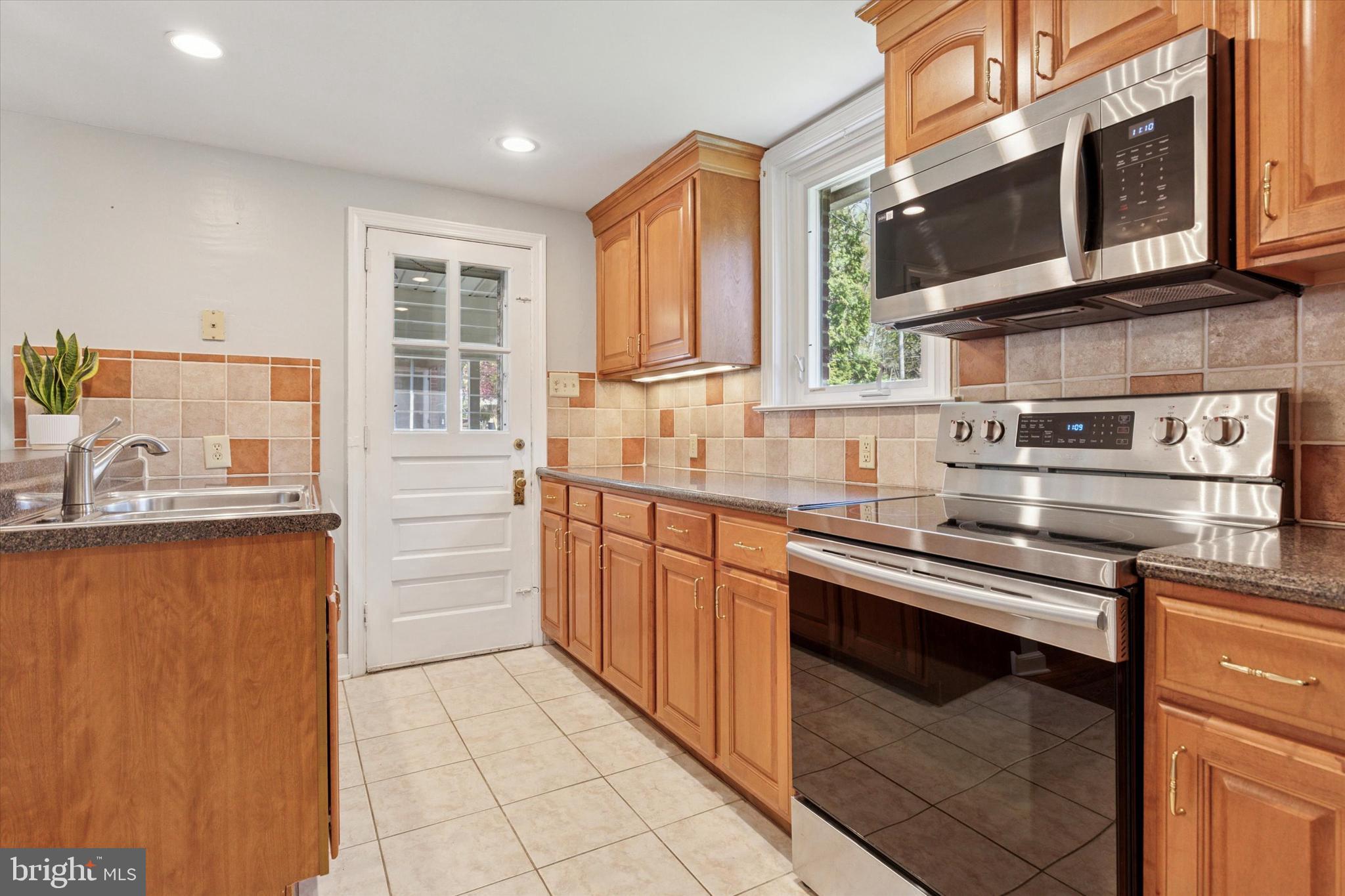 GLENSIDE GARDENS - Residential