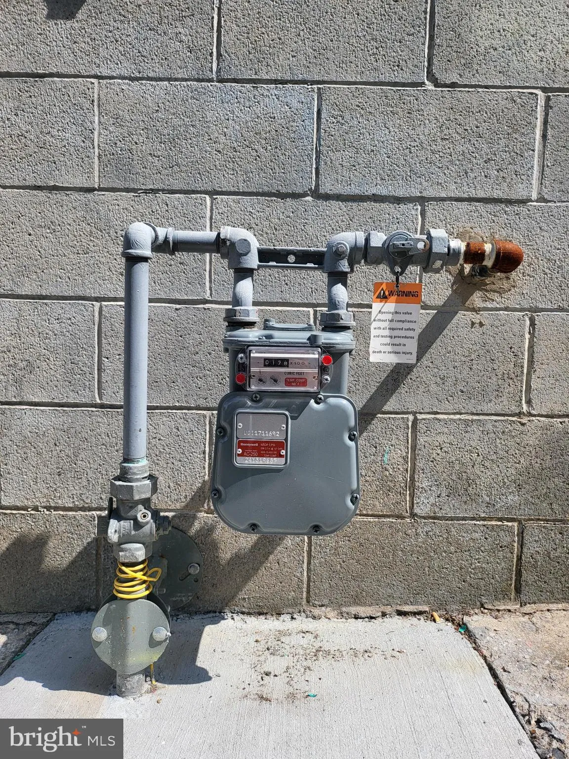 Shamokin, Pennsylvania 17872, United States, 3 Bedrooms Bedrooms, ,2 BathroomsBathrooms,Residential,Active,181004