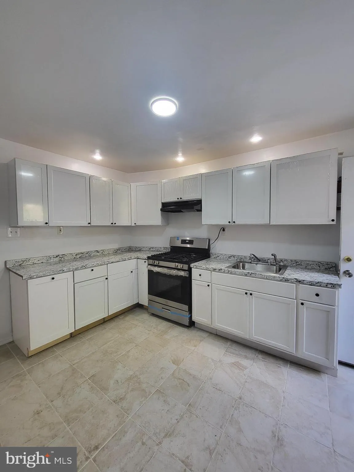 Shamokin, Pennsylvania 17872, United States, 3 Bedrooms Bedrooms, ,2 BathroomsBathrooms,Residential,Active,181004