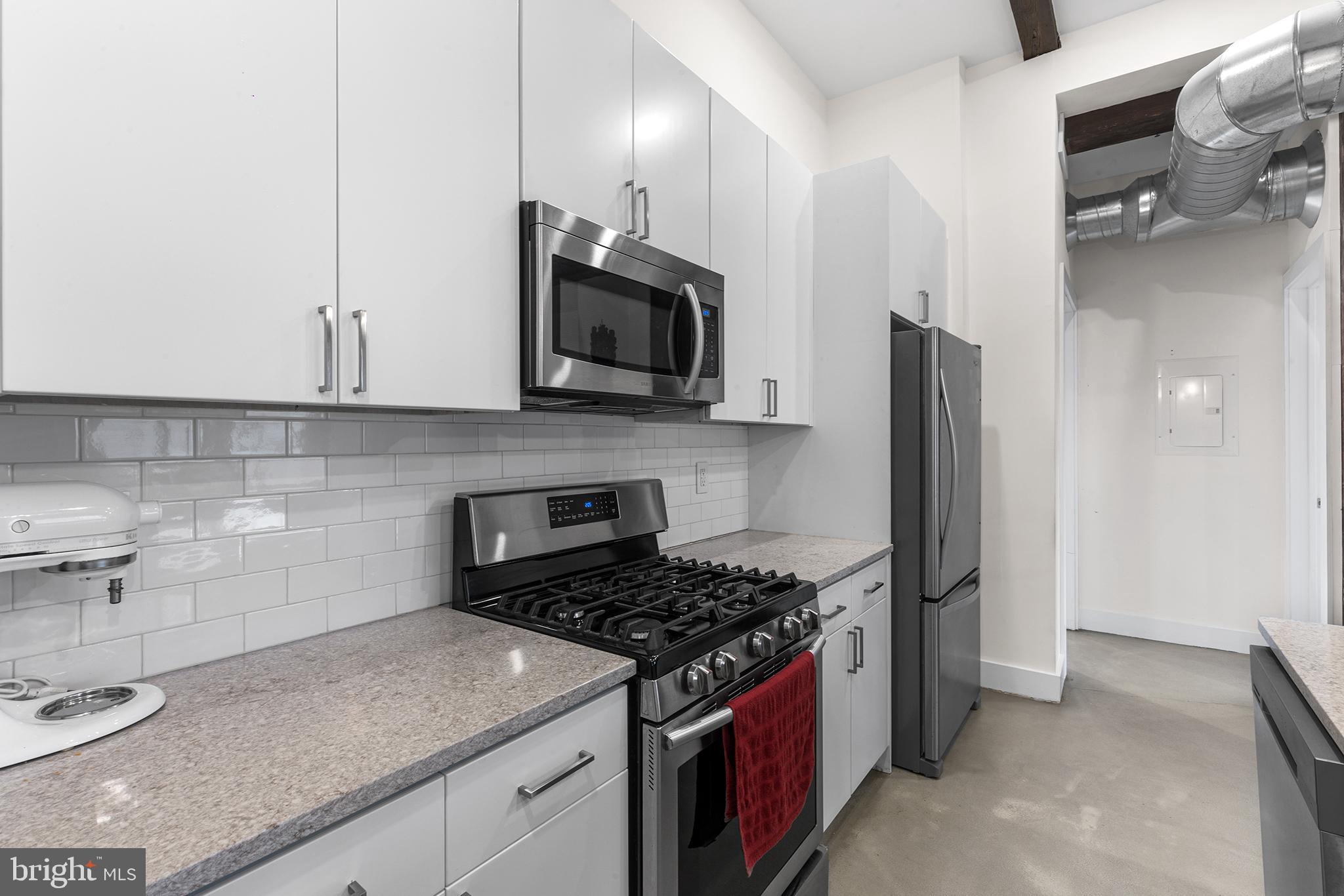 OLDE KENSINGTON - Residential Lease