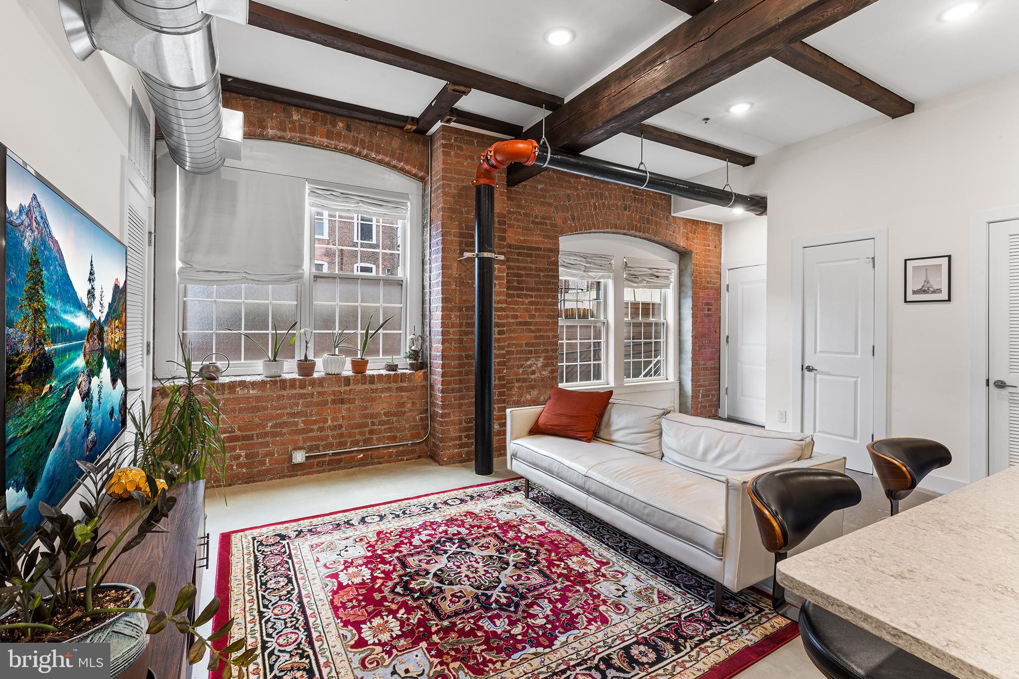 OLDE KENSINGTON - Residential Lease