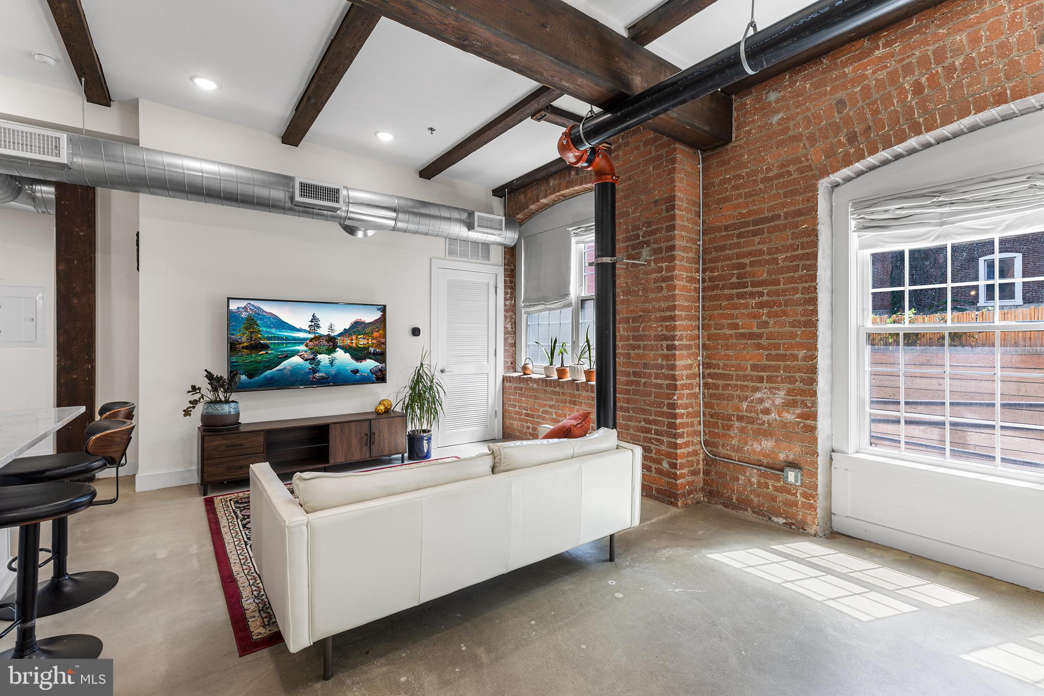 OLDE KENSINGTON - Residential Lease