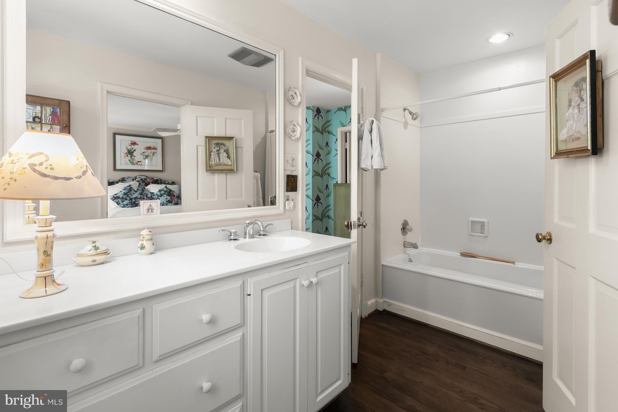 WESTMORELAND HILLS - Residential