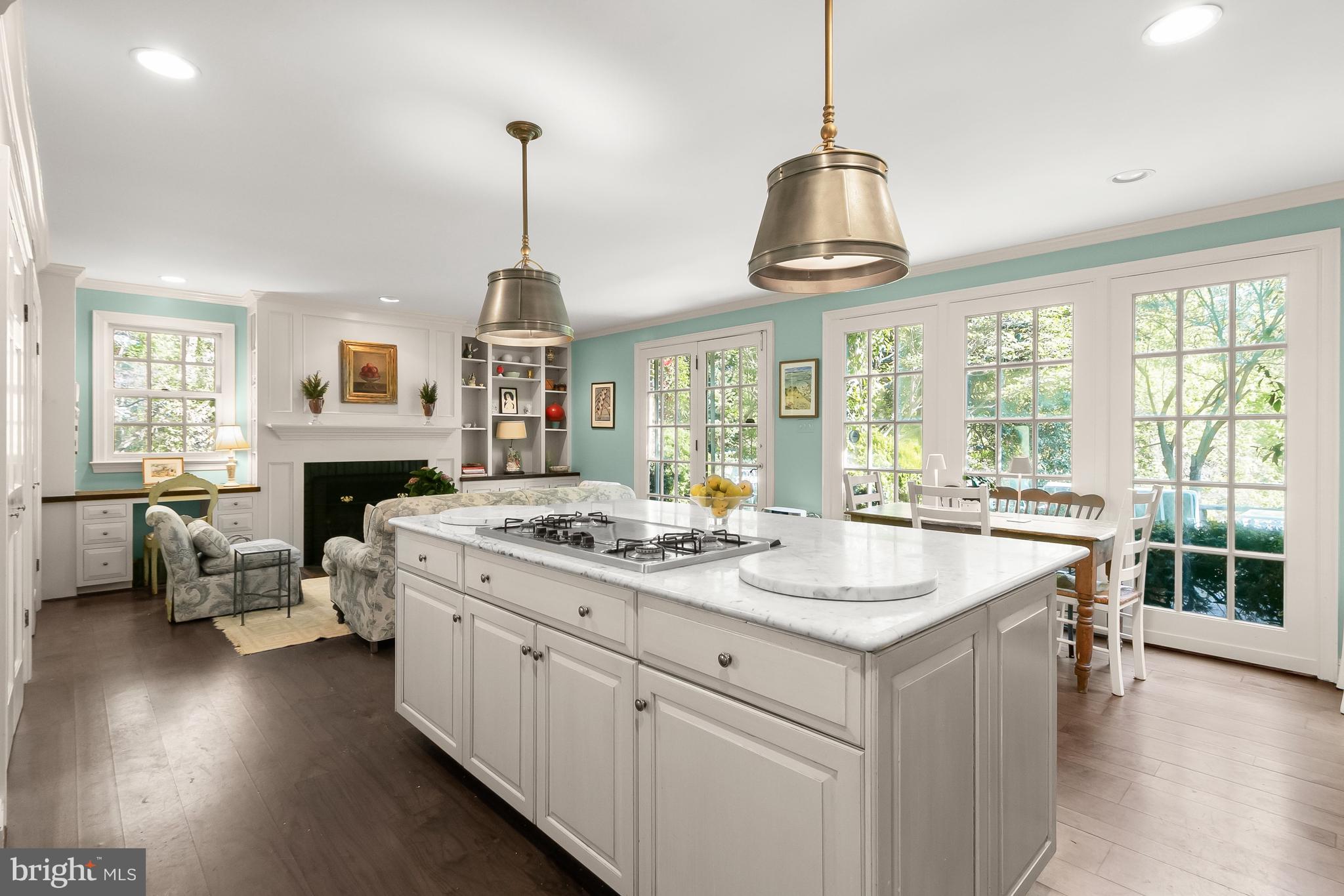 WESTMORELAND HILLS - Residential