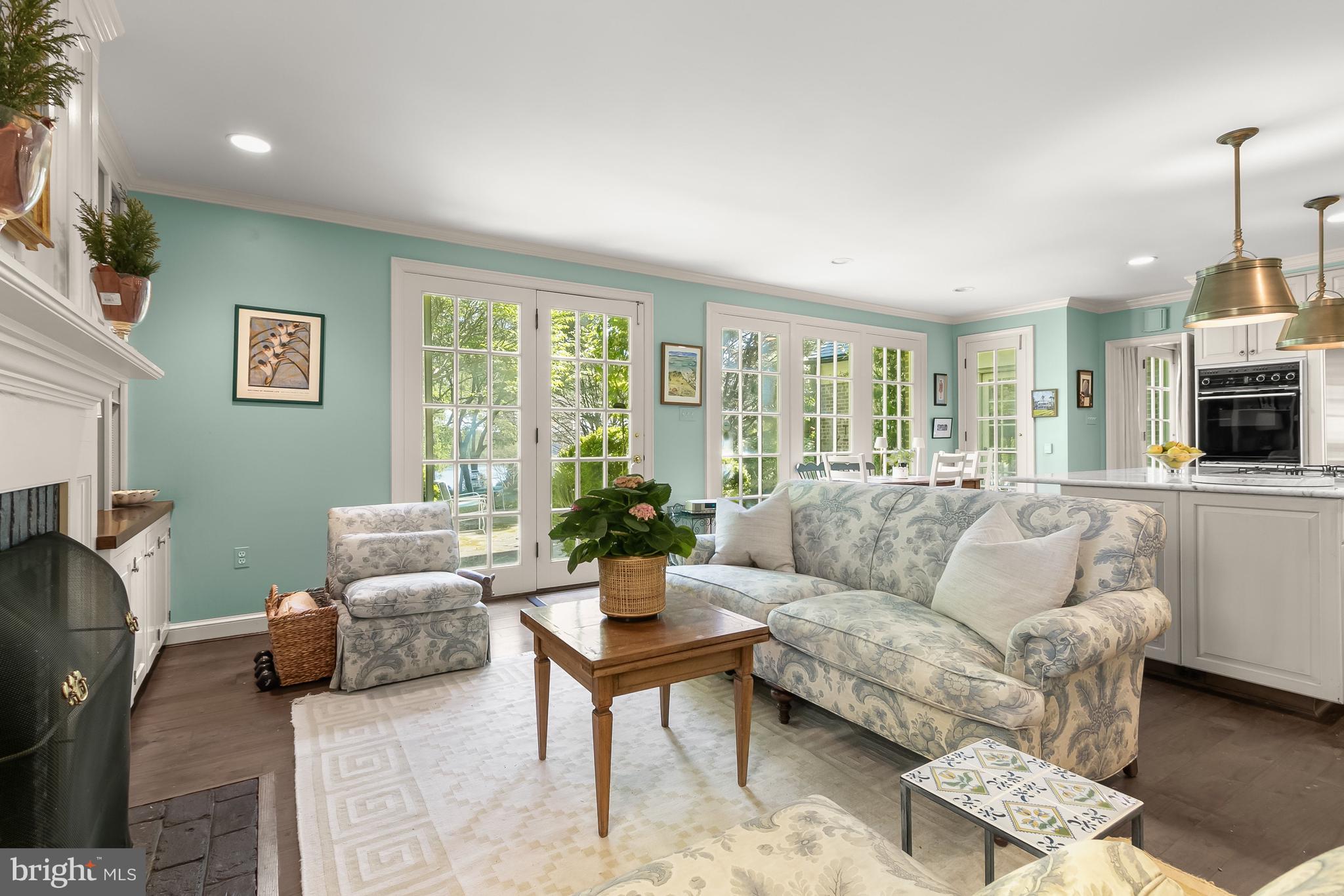 WESTMORELAND HILLS - Residential