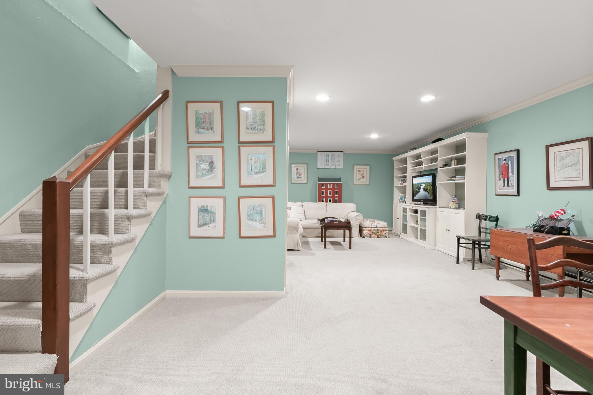 WESTMORELAND HILLS - Residential