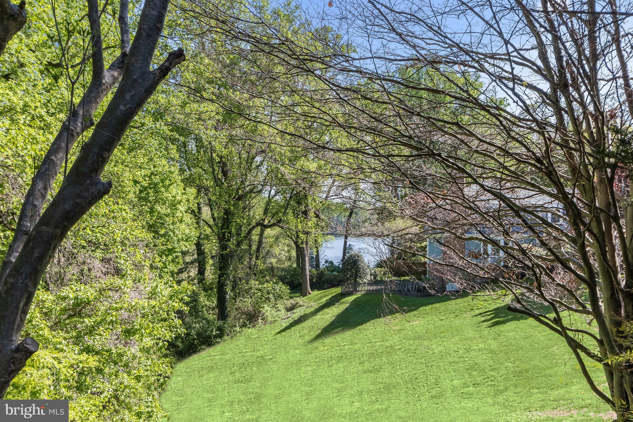 WESTMORELAND HILLS - Residential