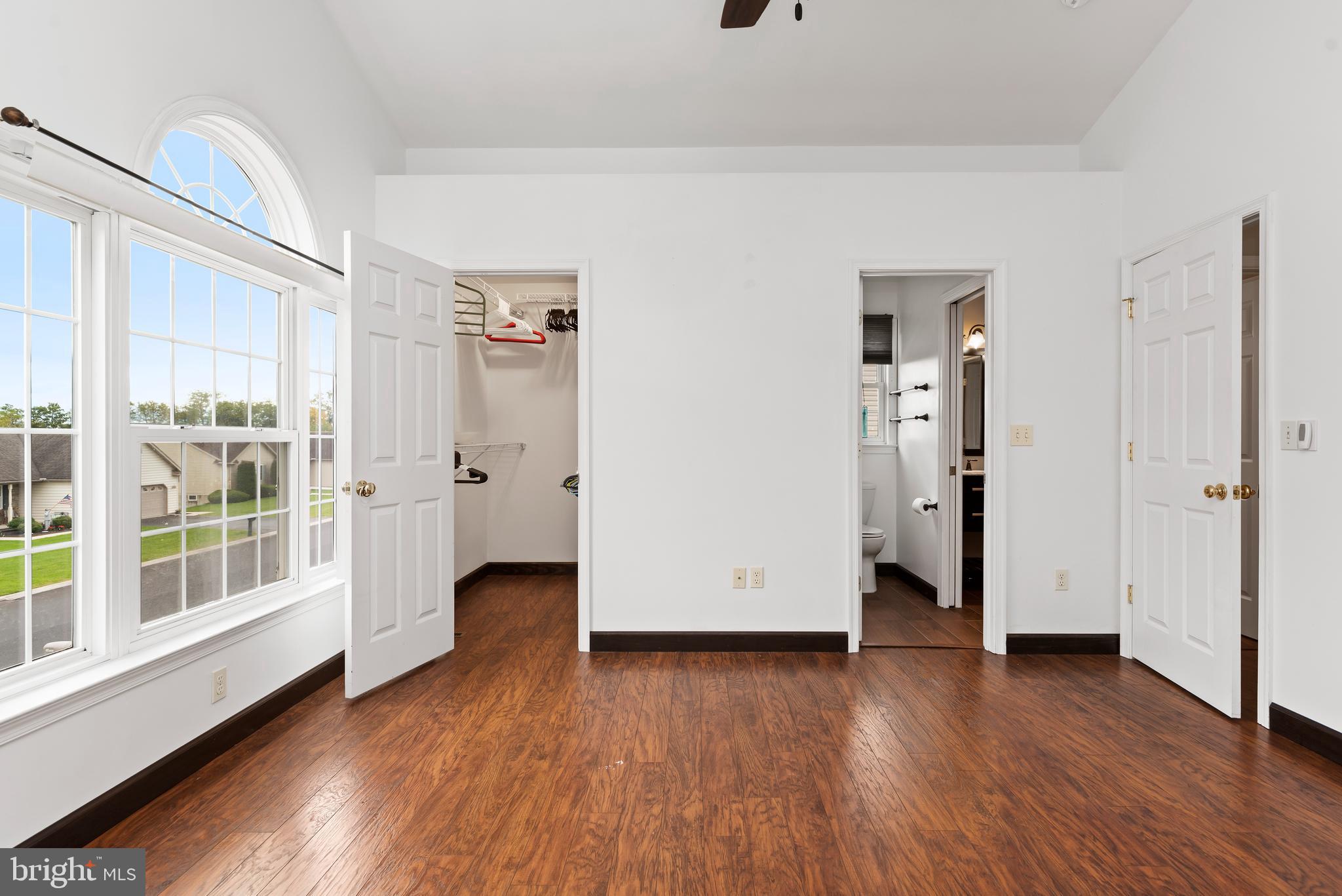 SUNRISE MEADOWS - Residential